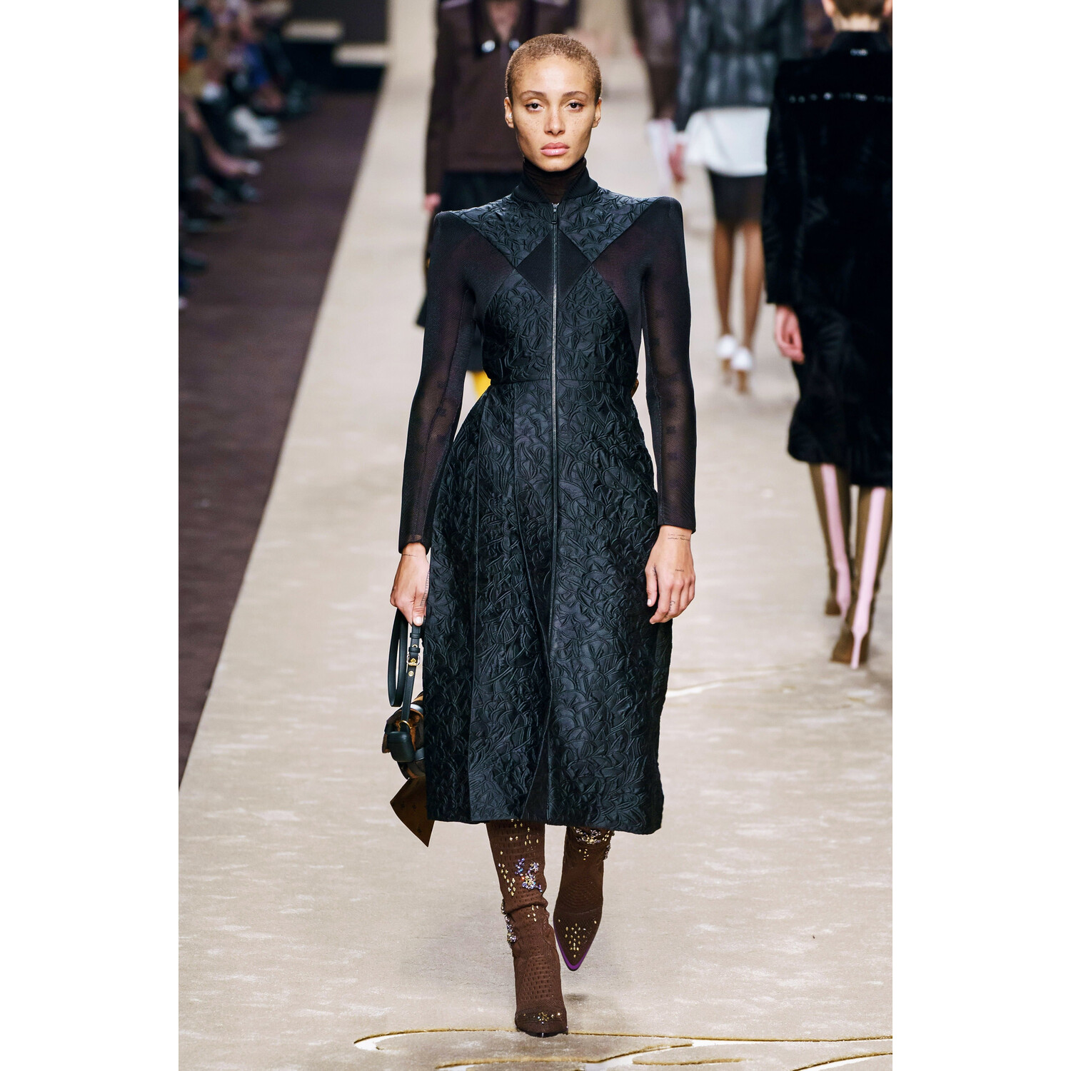 Фото Fendi Fall 2019 Ready-to-Wear / Fendi осень 2019 / Неделя моды: Милан