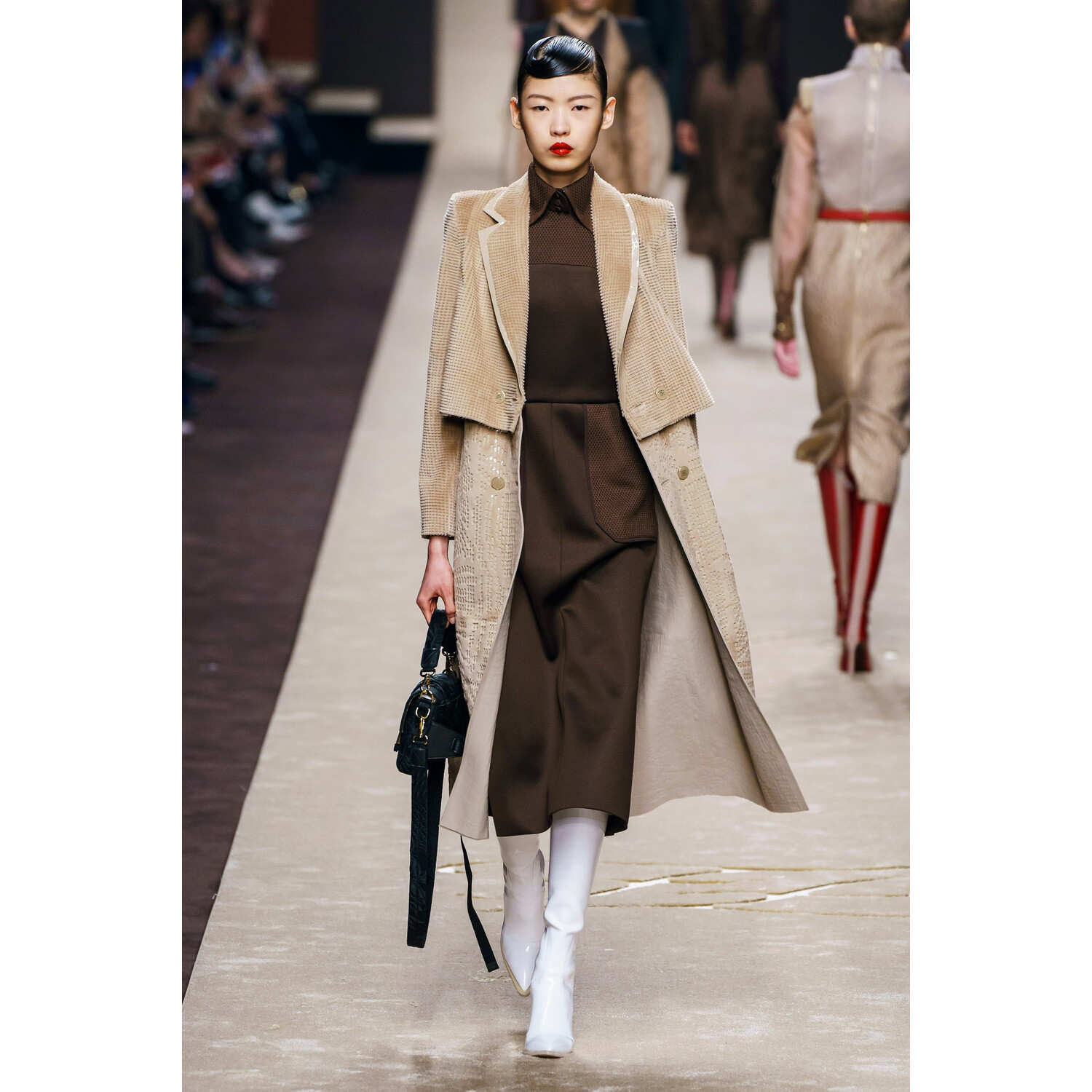 Фото Fendi Fall 2019 Ready-to-Wear / Fendi осень 2019 / Неделя моды: Милан