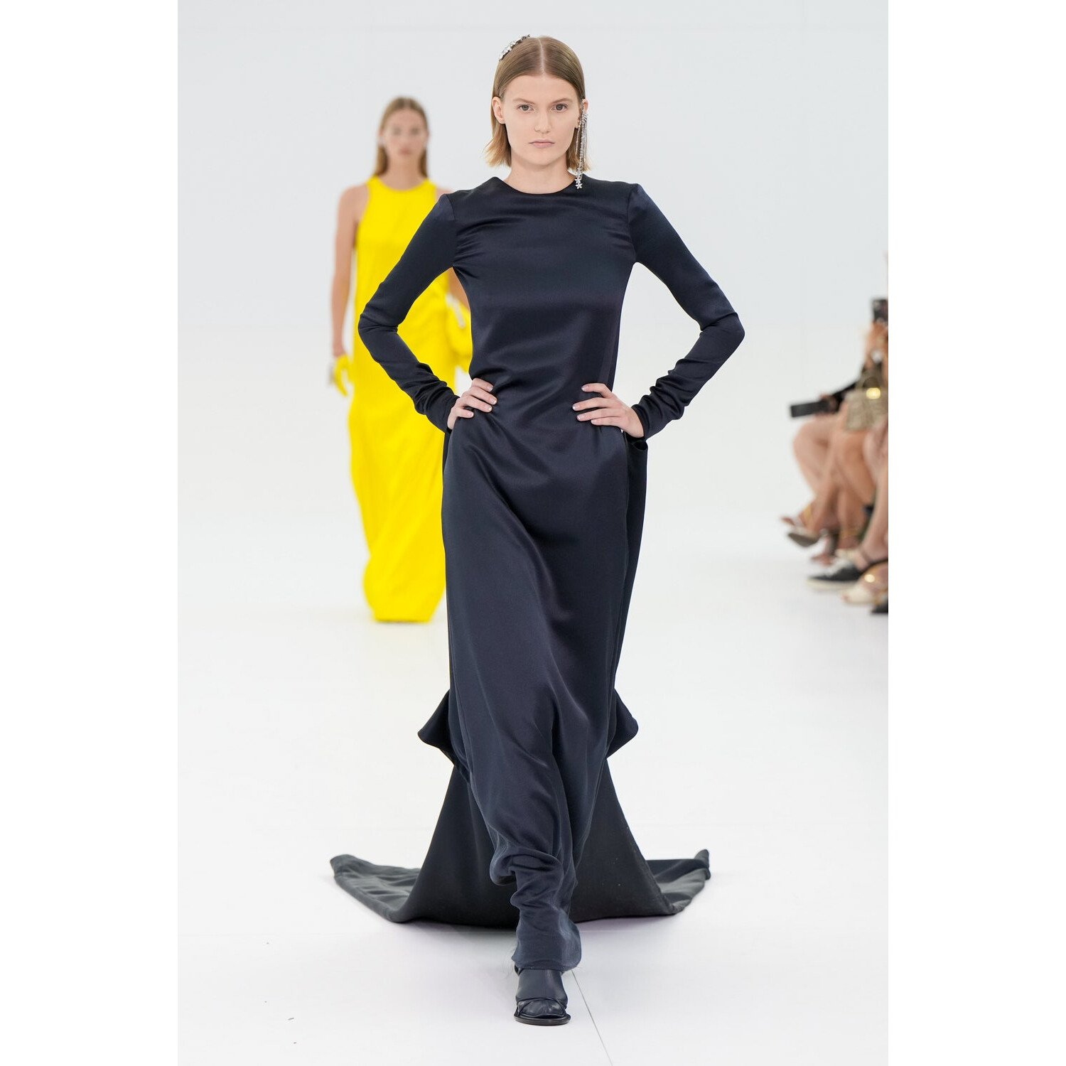 Фото Fendi Couture коллекция осень 2022 / Fendi Couture Fall 2022