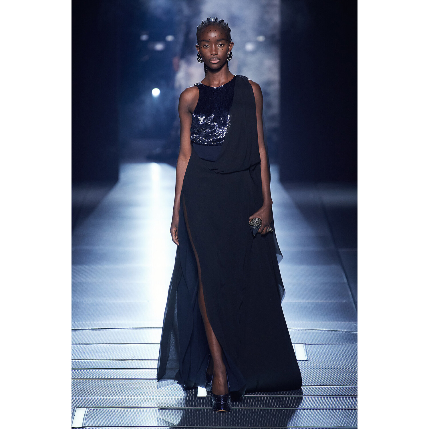 Фото Fendi Couture Spring 2022 Collection / Fendi Couture весна-лето 2022