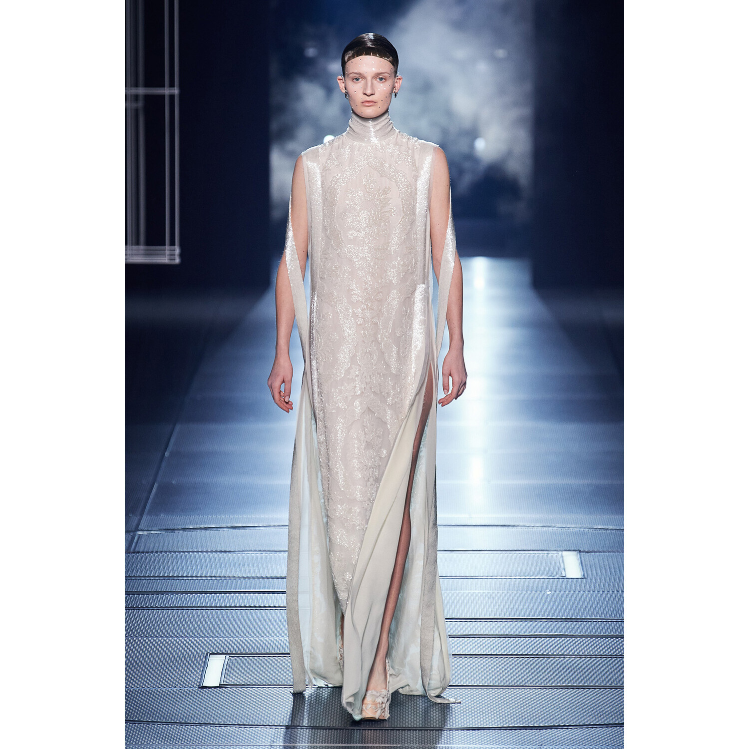 Фото Fendi Couture Spring 2022 Collection / Fendi Couture весна-лето 2022