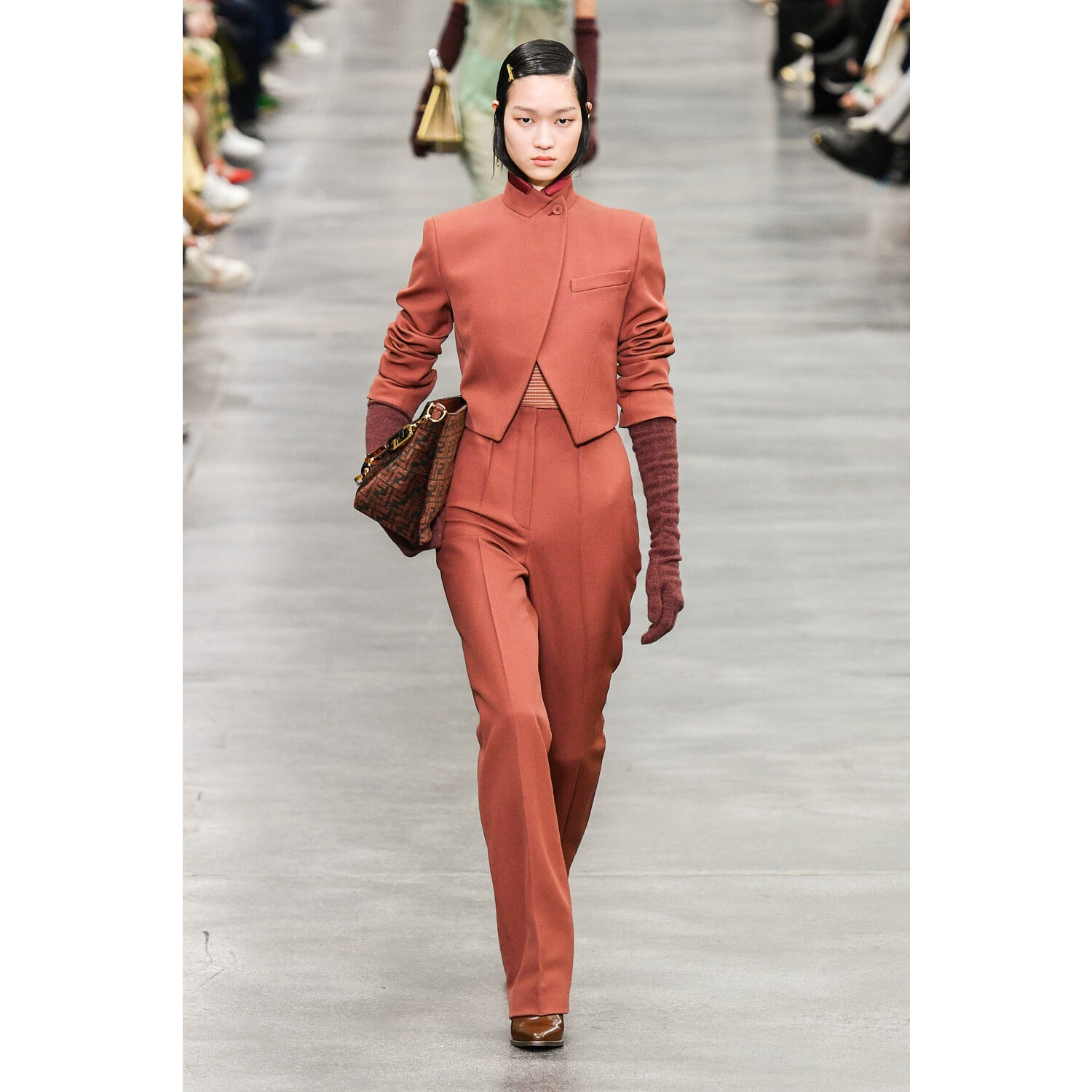 Фото Fendi Fall 2022 Collection / Fendi осень-зима 2022