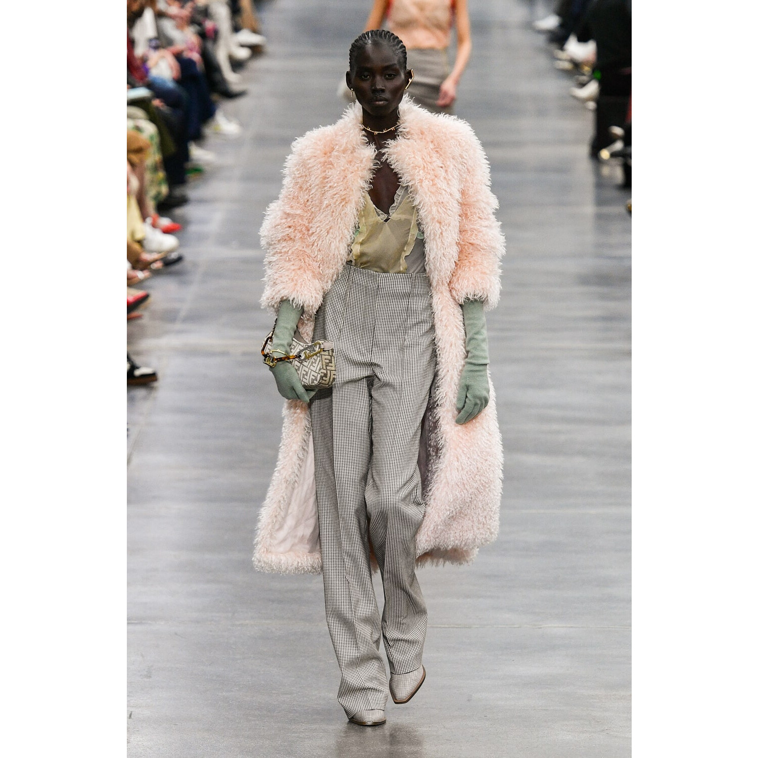 Фото Fendi Fall 2022 Collection / Fendi осень-зима 2022