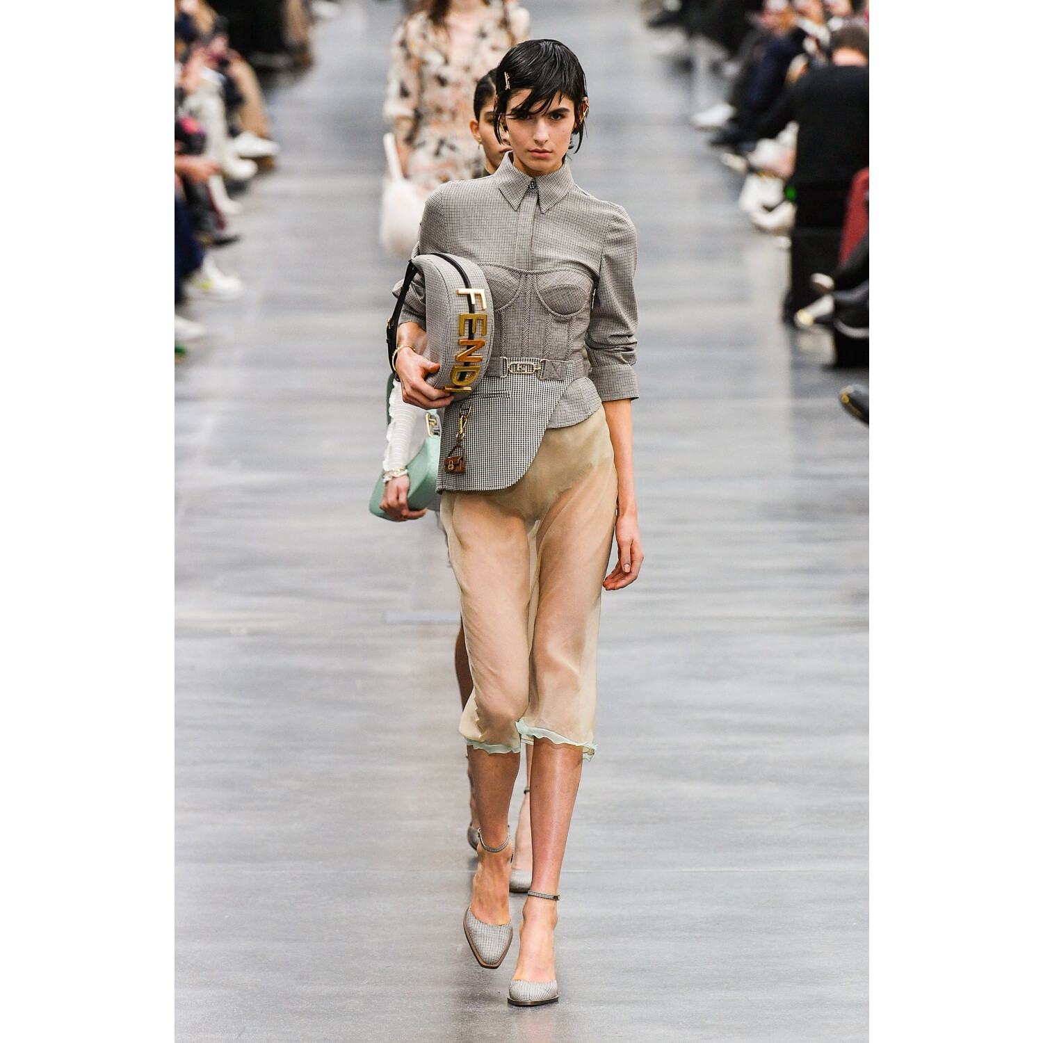 Фото Fendi Fall 2022 Collection / Fendi осень-зима 2022
