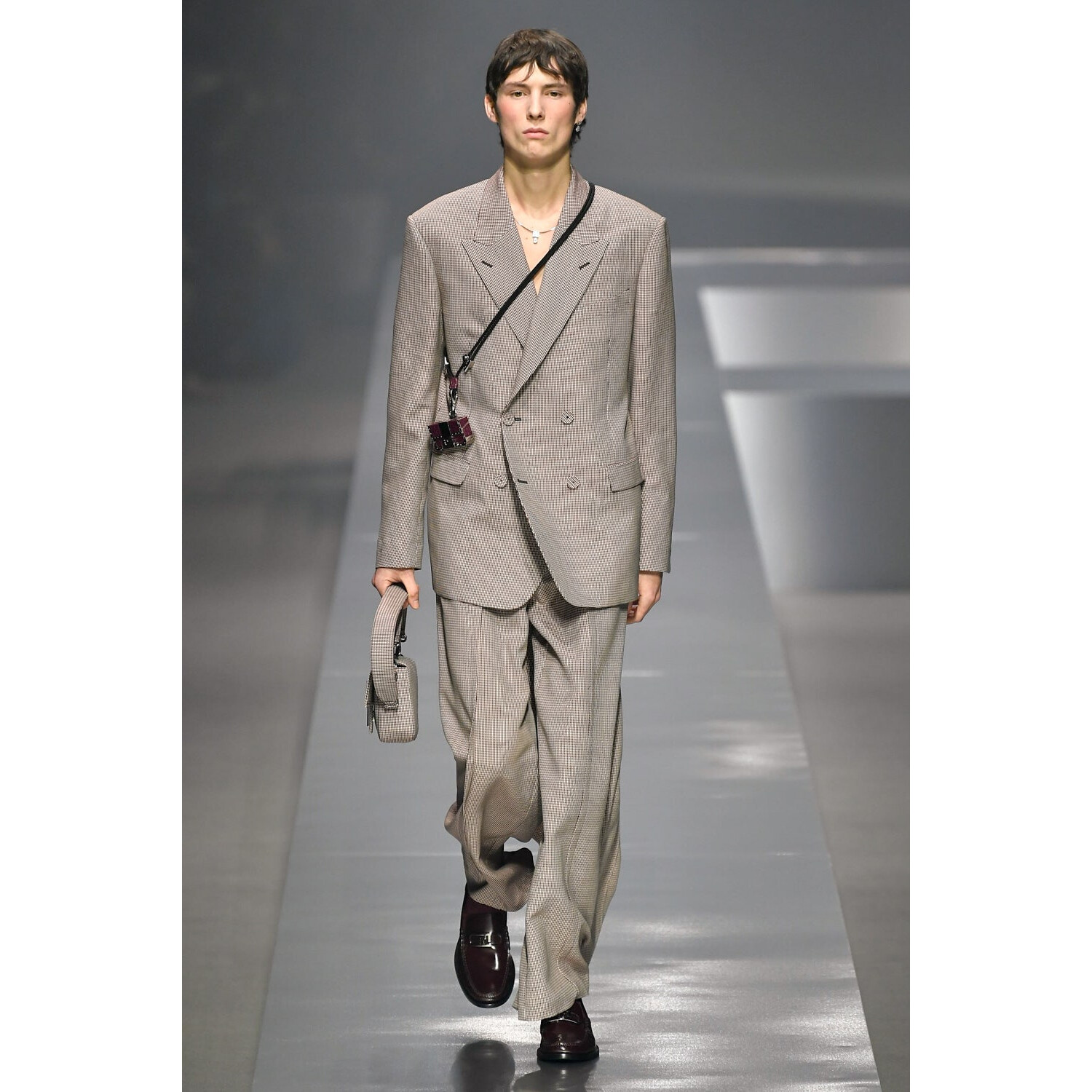 Фото Fendi Menswear Fall 2022 Collection / Fendi осень-зима 2022/2023