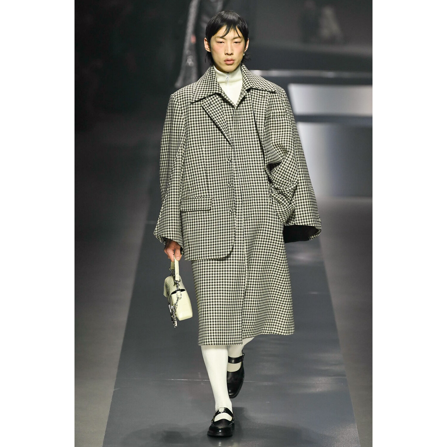 Фото Fendi Menswear Fall 2022 Collection / Fendi осень-зима 2022/2023