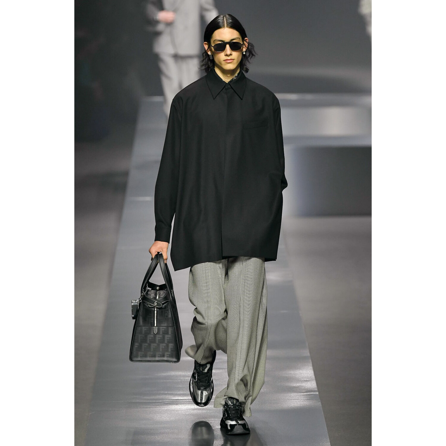 Фото Fendi Menswear Fall 2022 Collection / Fendi осень-зима 2022/2023