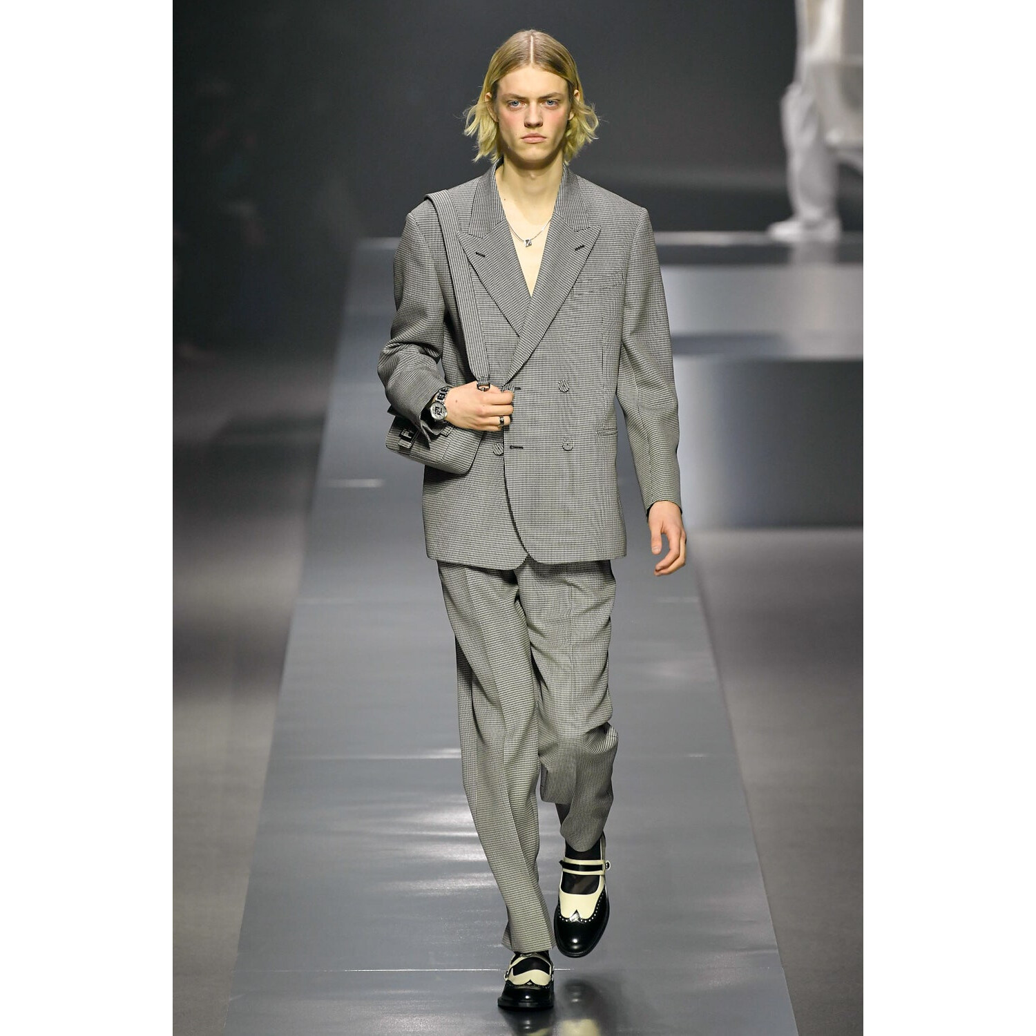 Фото Fendi Menswear Fall 2022 Collection / Fendi осень-зима 2022/2023