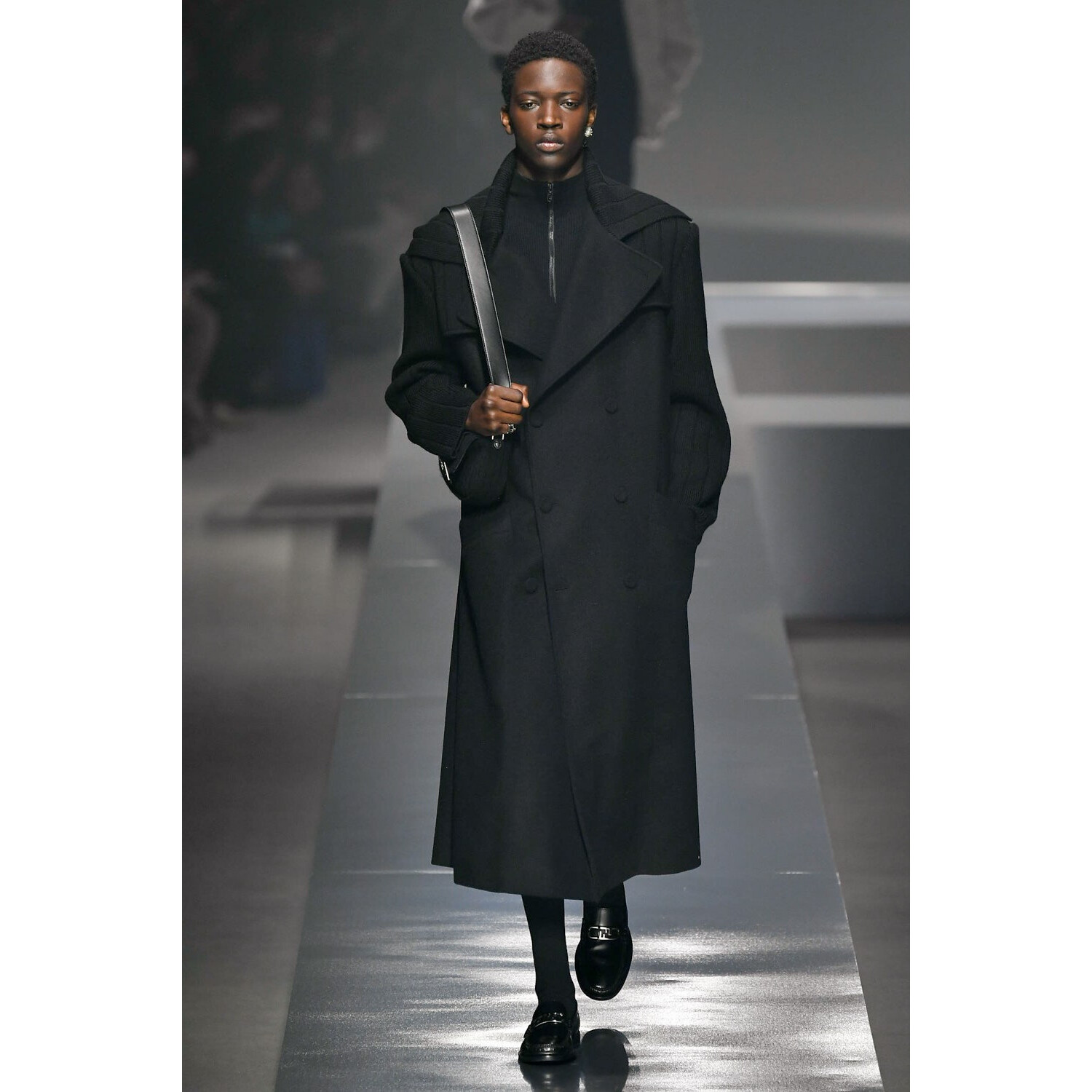 Фото Fendi Menswear Fall 2022 Collection / Fendi осень-зима 2022/2023