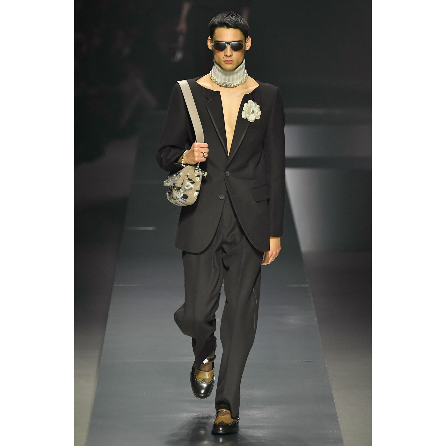 Фото Fendi Menswear Fall 2022 Collection / Fendi осень-зима 2022/2023