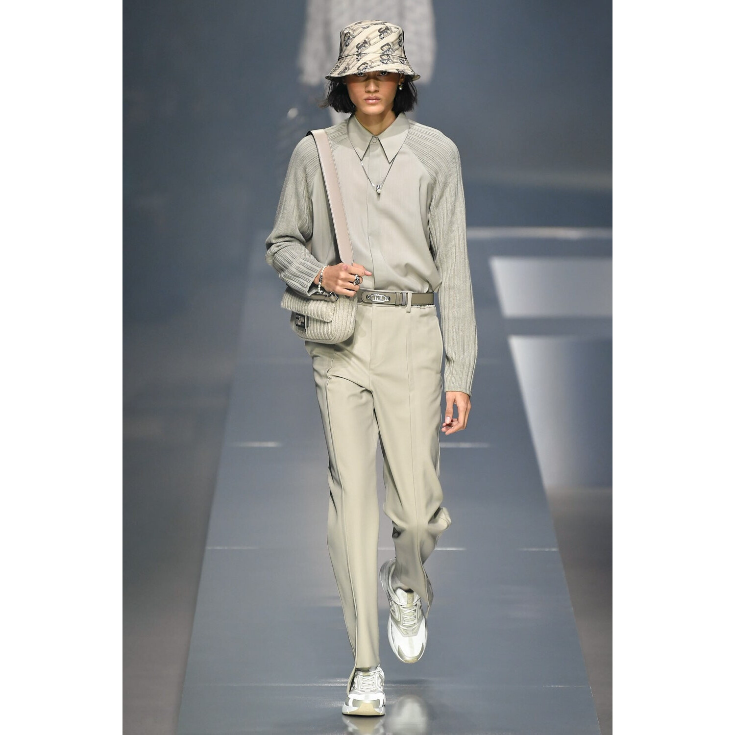 Фото Fendi Menswear Fall 2022 Collection / Fendi осень-зима 2022/2023