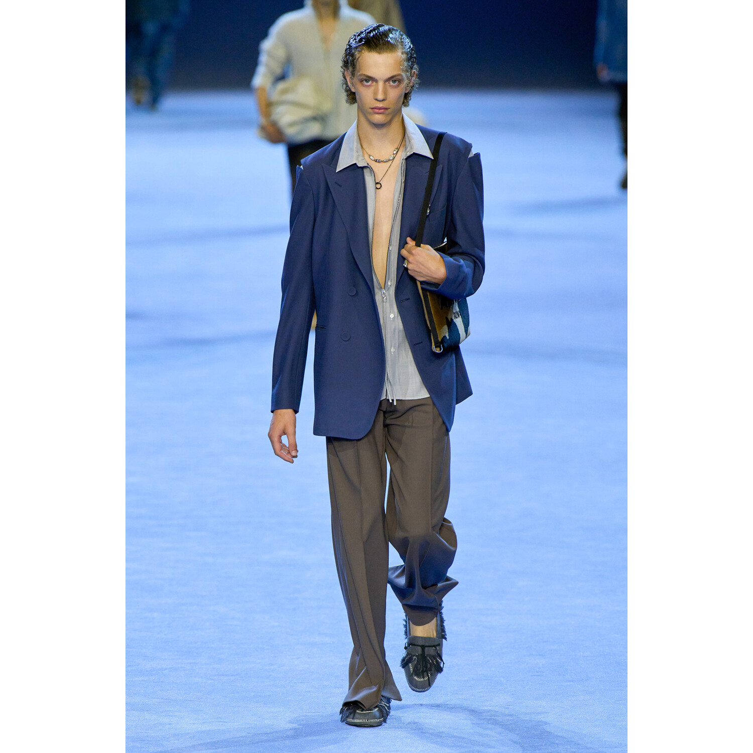 Фото Fendi Menswear Spring 2023 / Fendi мужская коллекция весна-лето 2023