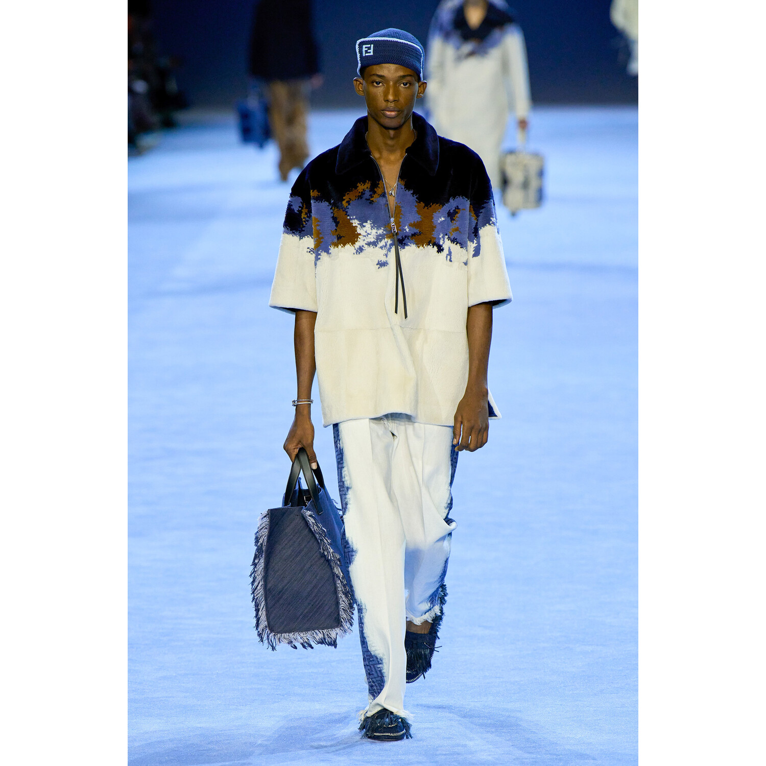 Фото Fendi Menswear Spring 2023 / Fendi мужская коллекция весна-лето 2023