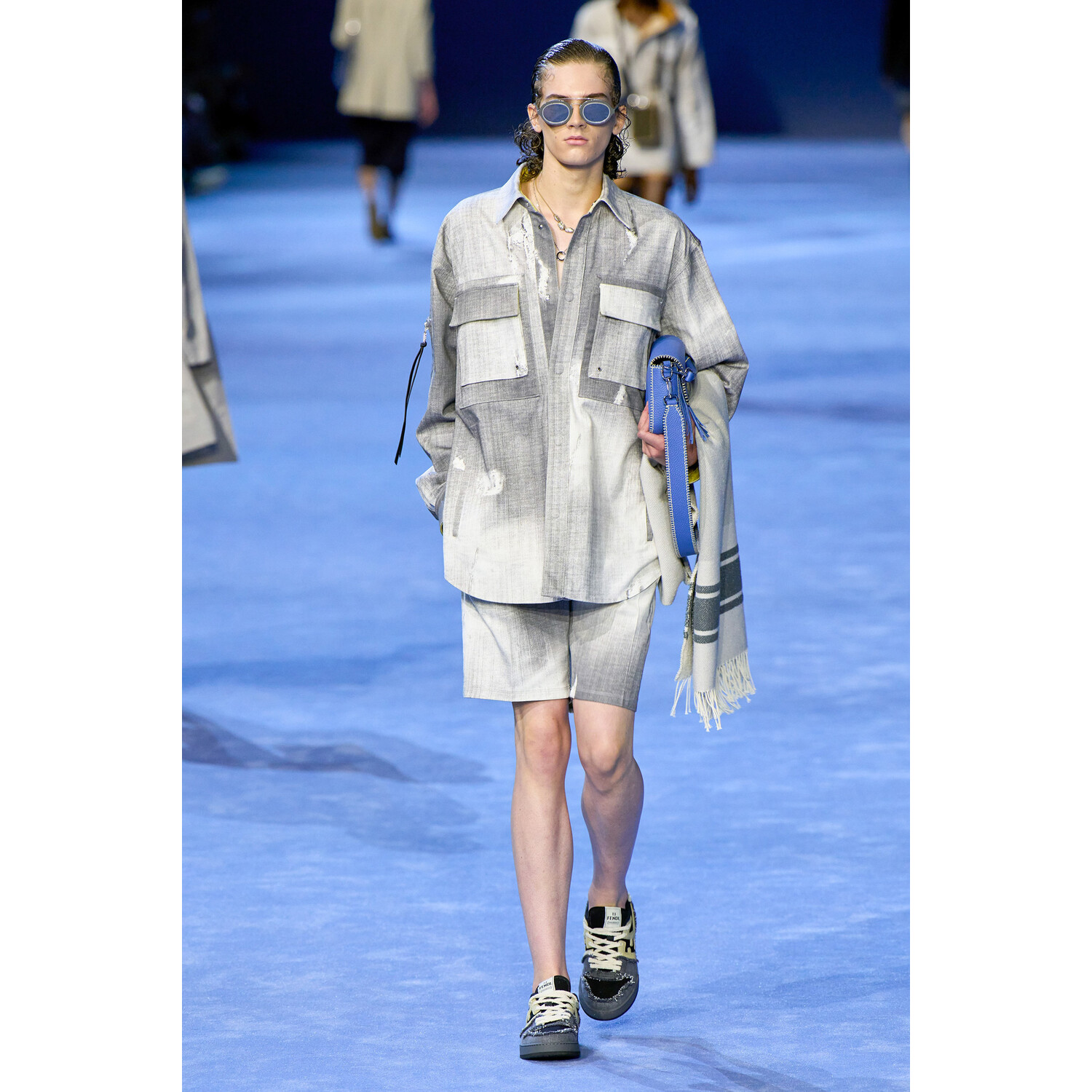 Фото Fendi Menswear Spring 2023 / Fendi мужская коллекция весна-лето 2023