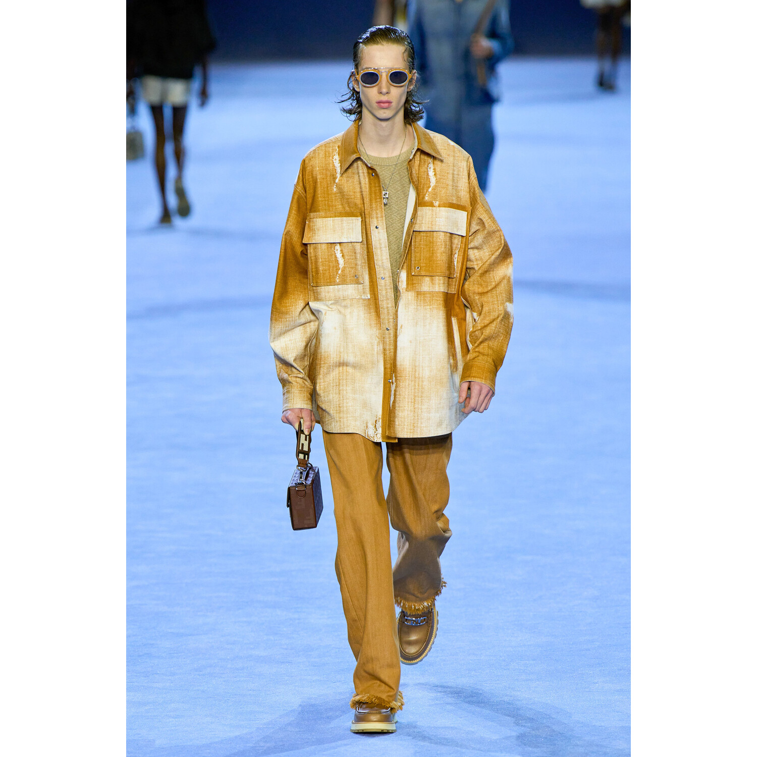 Фото Fendi Menswear Spring 2023 / Fendi мужская коллекция весна-лето 2023
