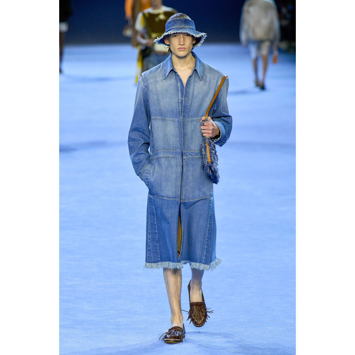 Фото Fendi Menswear Spring 2023 / Fendi мужская коллекция весна-лето 2023