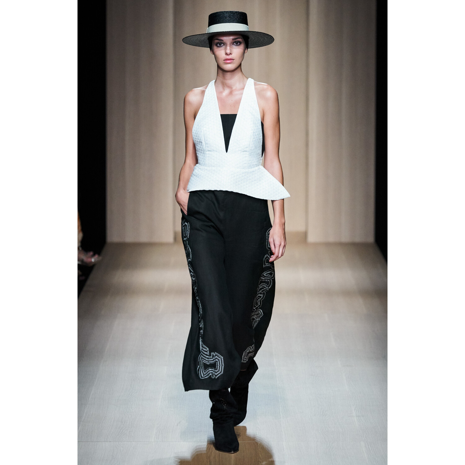 Фото Genny Spring 2020 / Genny весна-лето 2020 / Неделя моды: Милан