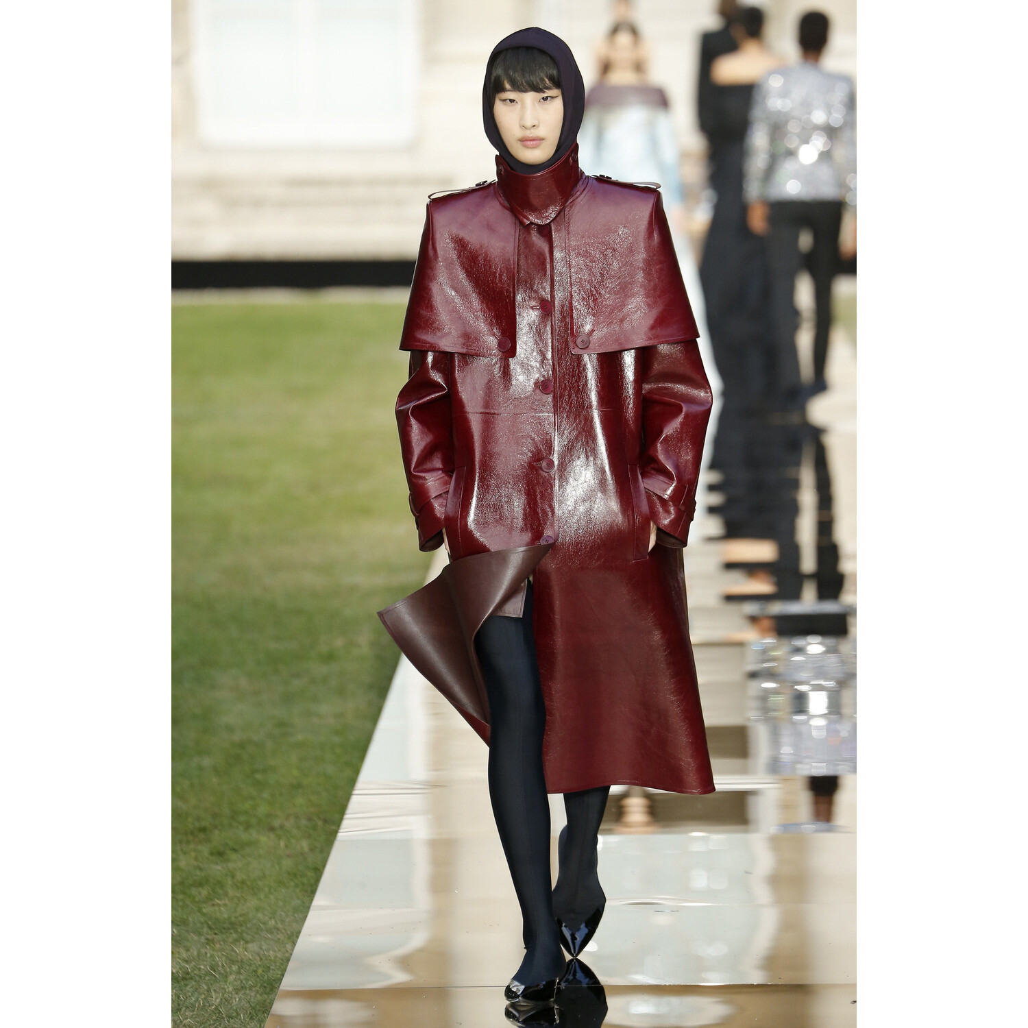 Фото Givenchy Fall 2018 Couture Collection / Живанши Осень 2018 Кутюр коллекция
