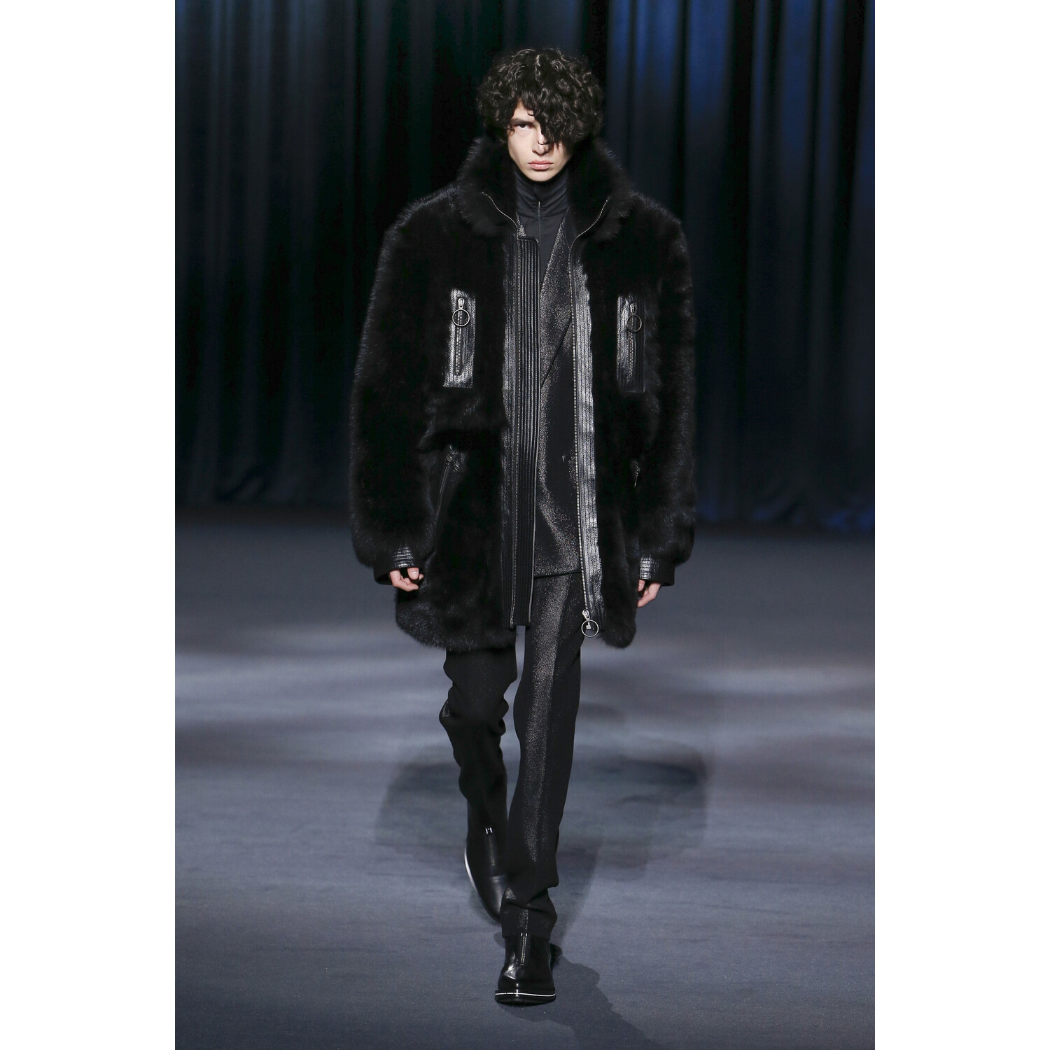 Фото Givenchy Fall 2018 Ready-to-Wear , Живанши осень зима 2018 , Fashion show , неделя моды в Париже , PFW , Mainstyles