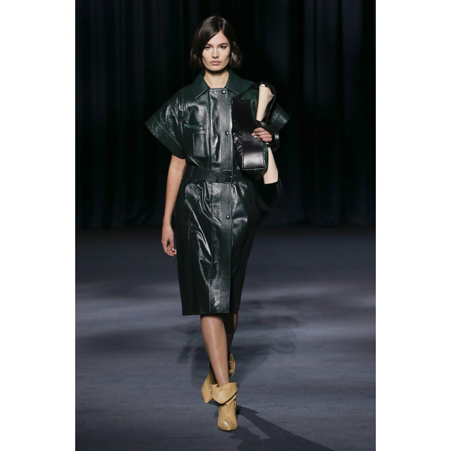 Фото Givenchy Fall 2018 Ready-to-Wear , Живанши осень зима 2018 , Fashion show , неделя моды в Париже , PFW , Mainstyles