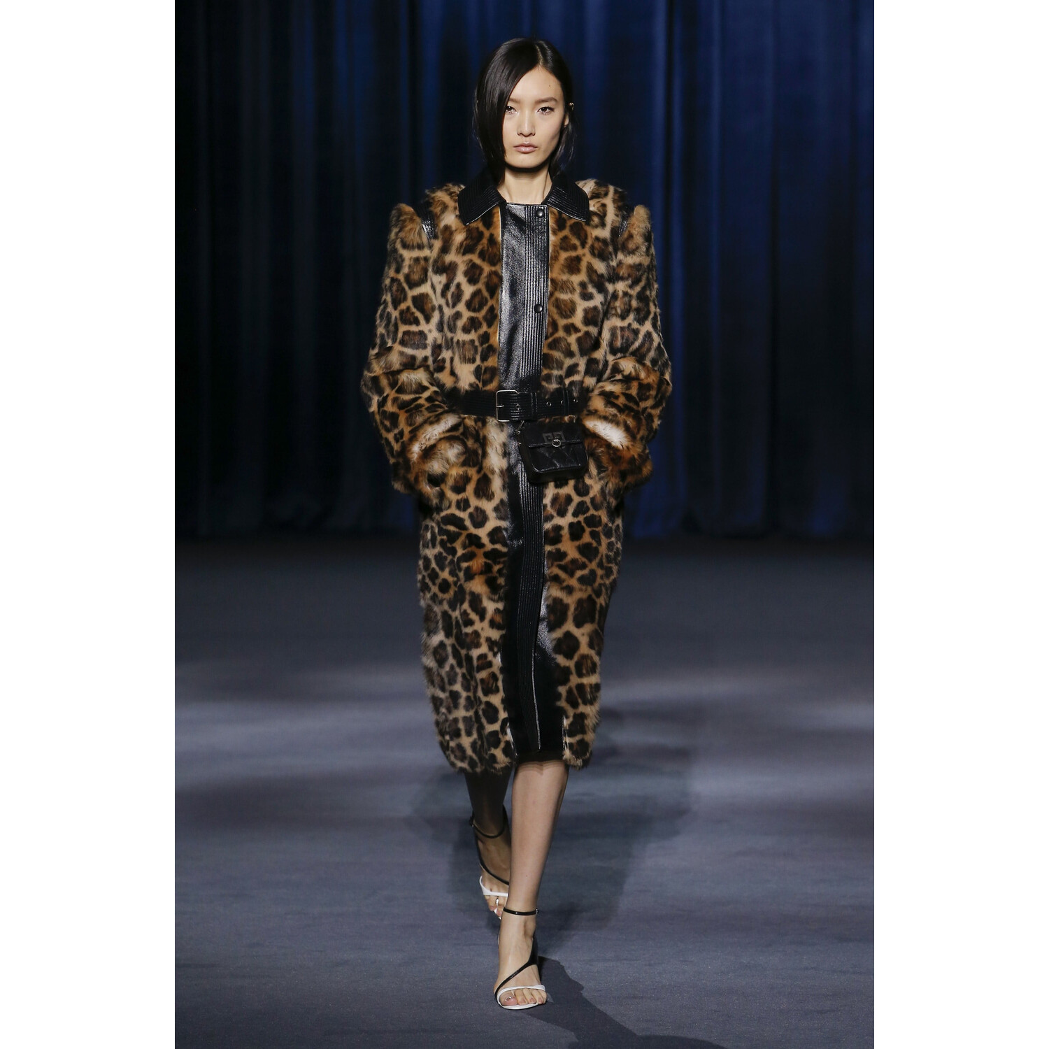 Фото Givenchy Fall 2018 Ready-to-Wear , Живанши осень зима 2018 , Fashion show , неделя моды в Париже , PFW , Mainstyles