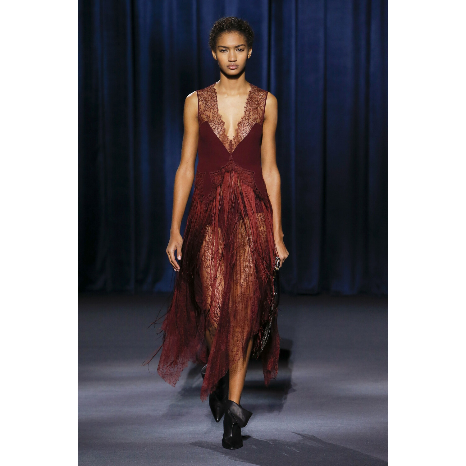 Фото Givenchy Fall 2018 Ready-to-Wear , Живанши осень зима 2018 , Fashion show , неделя моды в Париже , PFW , Mainstyles