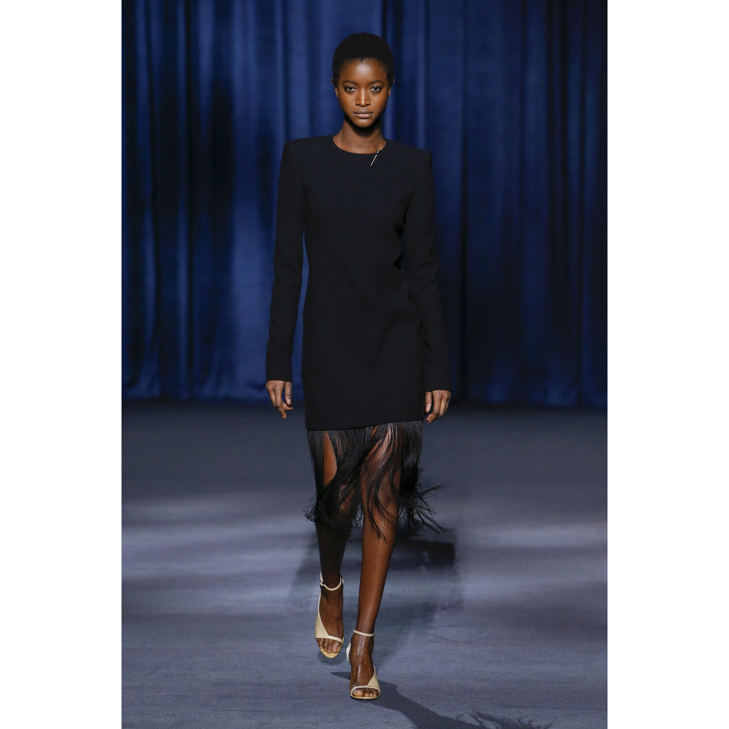 Фото Givenchy Fall 2018 Ready-to-Wear , Живанши осень зима 2018 , Fashion show , неделя моды в Париже , PFW , Mainstyles