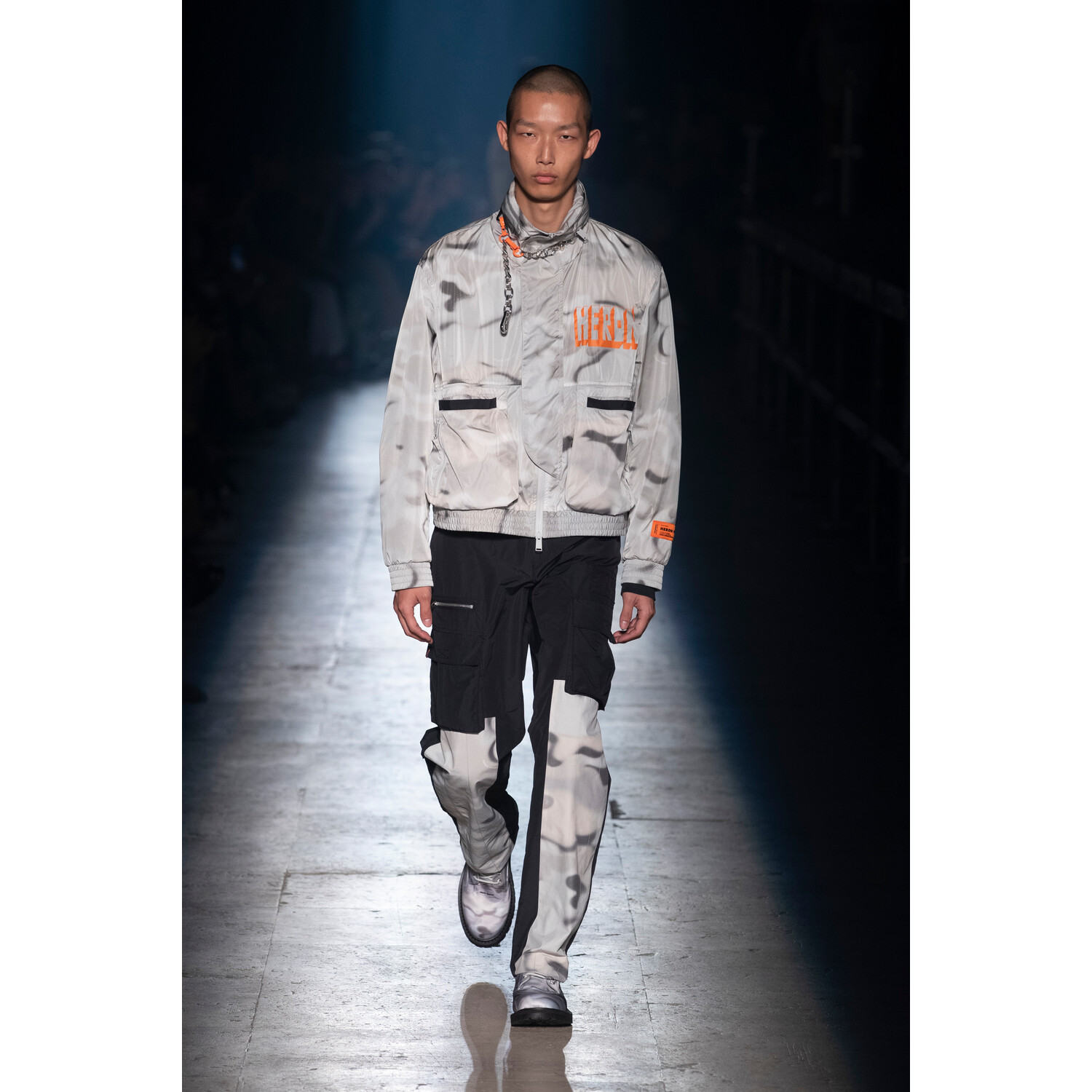 Фото Heron Preston Spring 2020 Menswear Collection / Heron Preston весна- лето 2020 / Неделя моды: Париж