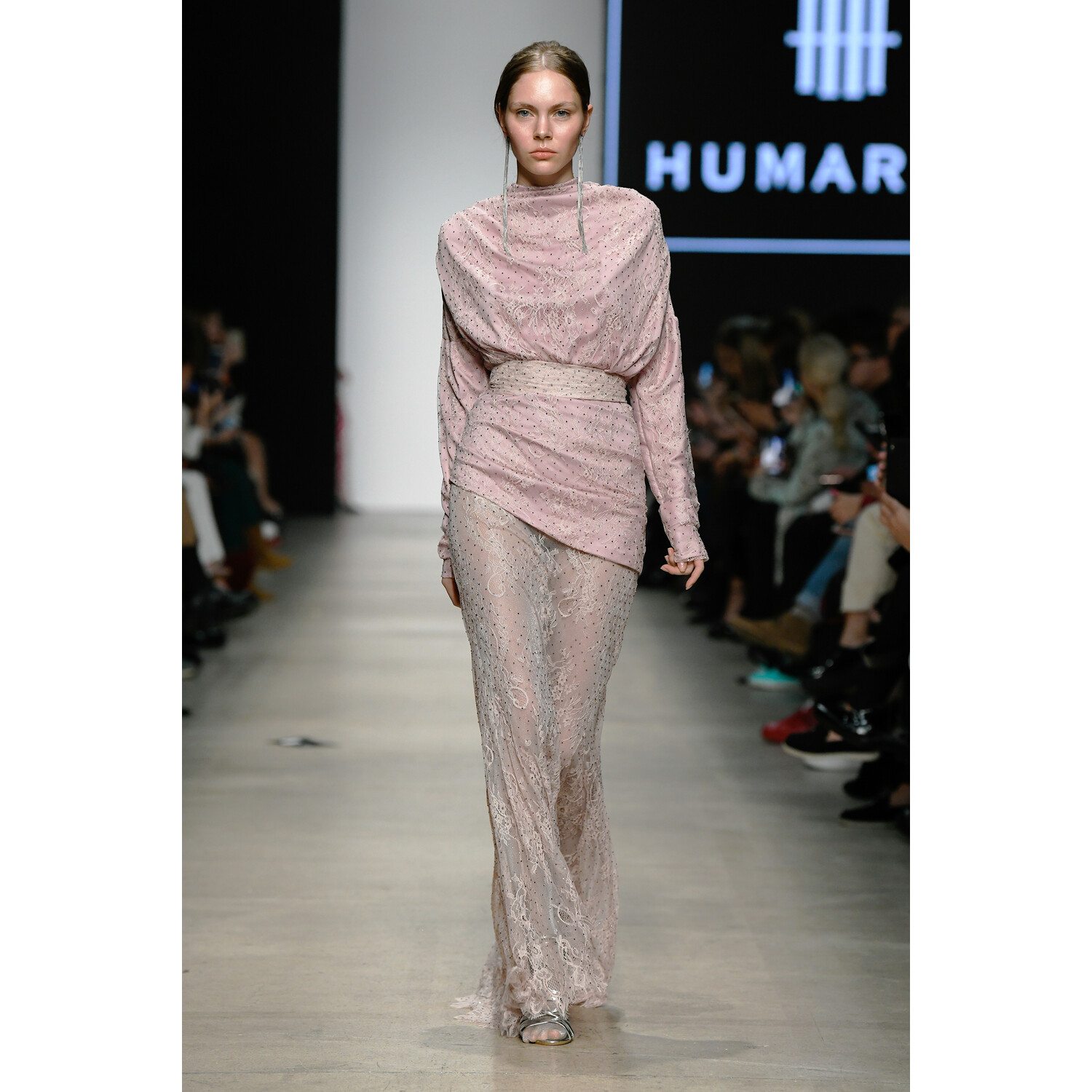 Фото Humariff Spring 2020 Couture Collection  /  Humariff Весна-лето 2019 / Неделя моды в Москве