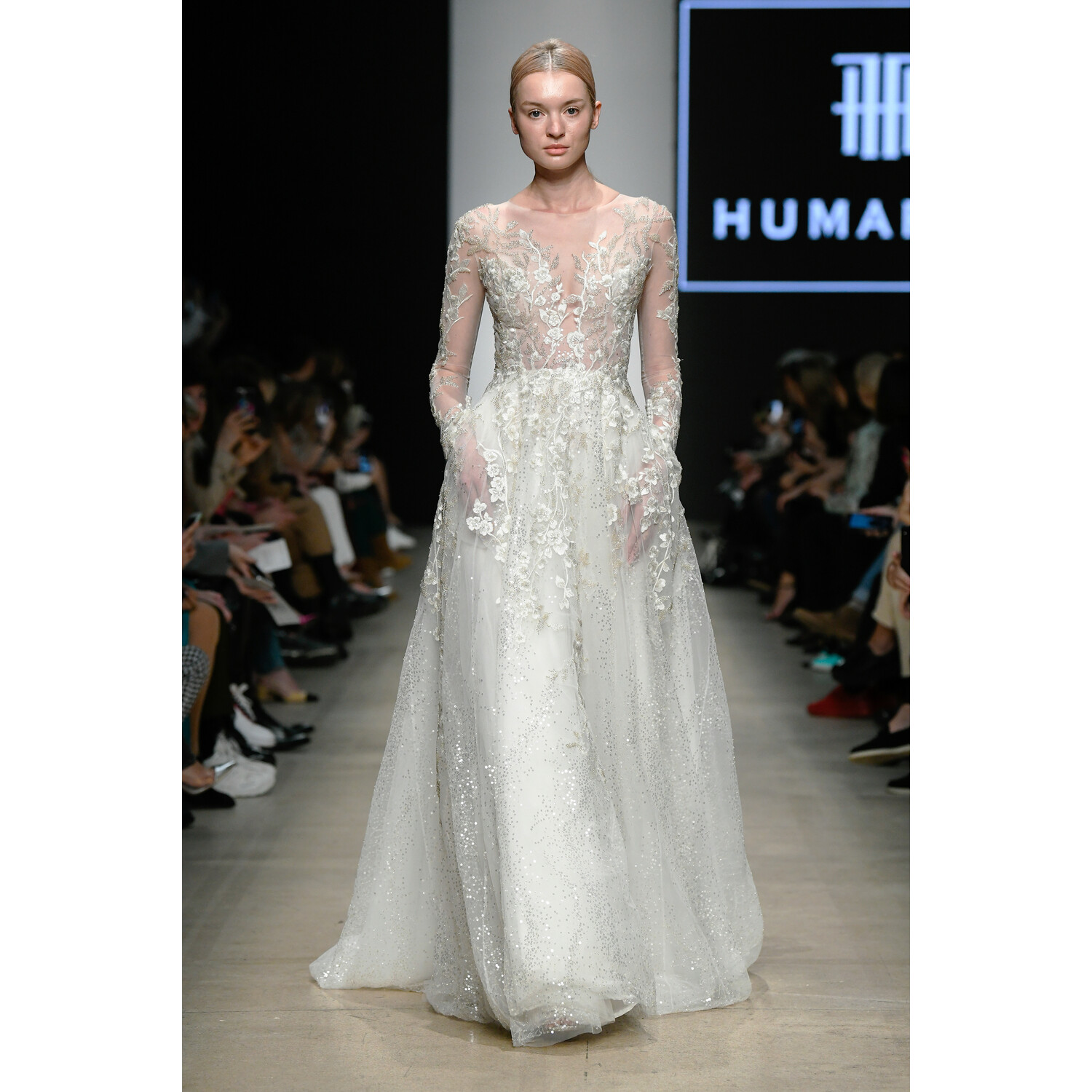 Фото Humariff Spring 2020 Couture Collection  /  Humariff Весна-лето 2019 / Неделя моды в Москве
