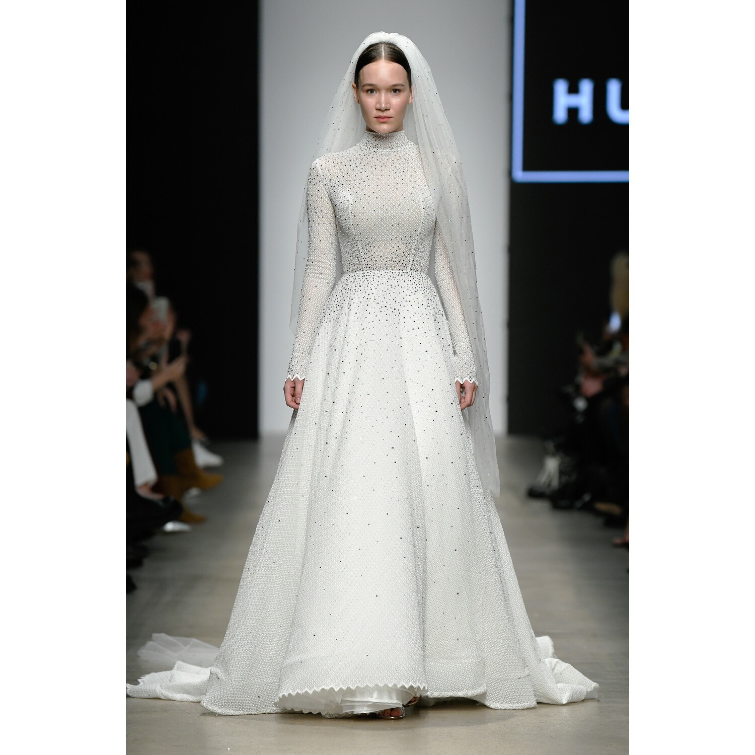 Фото Humariff Spring 2020 Couture Collection  /  Humariff Весна-лето 2019 / Неделя моды в Москве