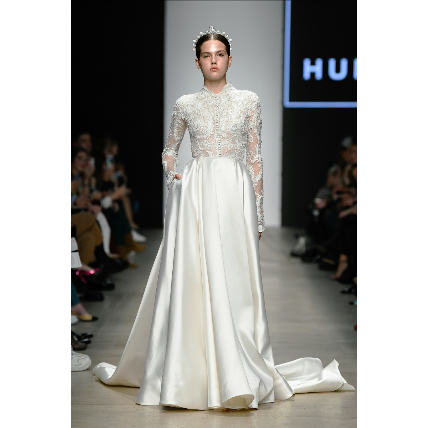 Фото Humariff Spring 2020 Couture Collection  /  Humariff Весна-лето 2019 / Неделя моды в Москве