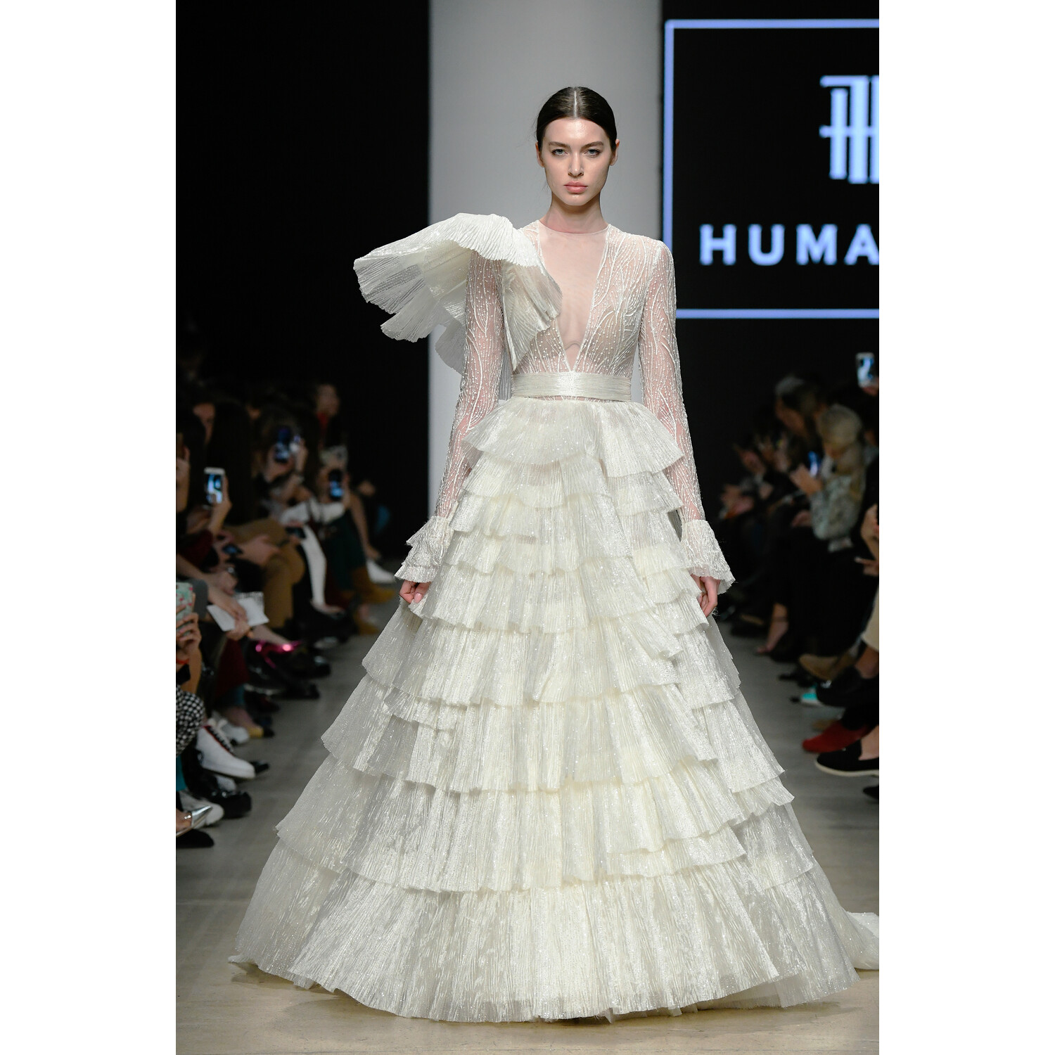 Фото Humariff Spring 2020 Couture Collection  /  Humariff Весна-лето 2019 / Неделя моды в Москве