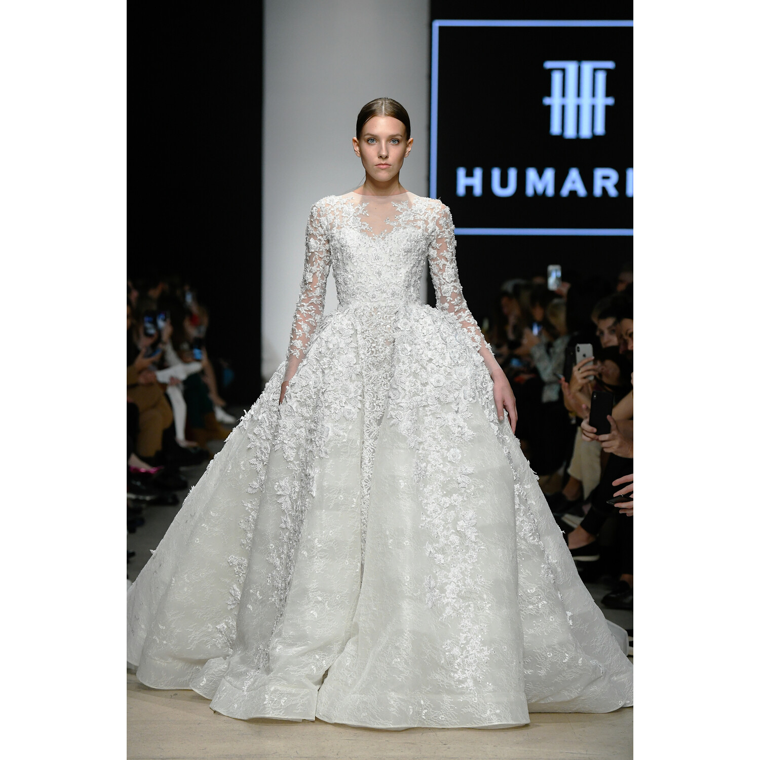 Фото Humariff Spring 2020 Couture Collection  /  Humariff Весна-лето 2019 / Неделя моды в Москве