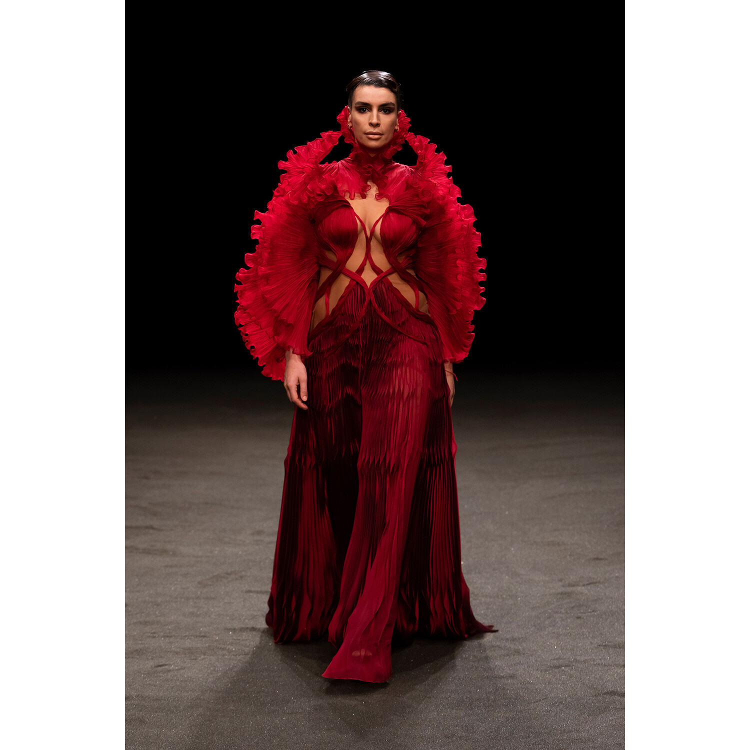 Фото Iris van Herpen Spring Summer 2021 Couture / Iris van Herpen Couture весна-лето 2021