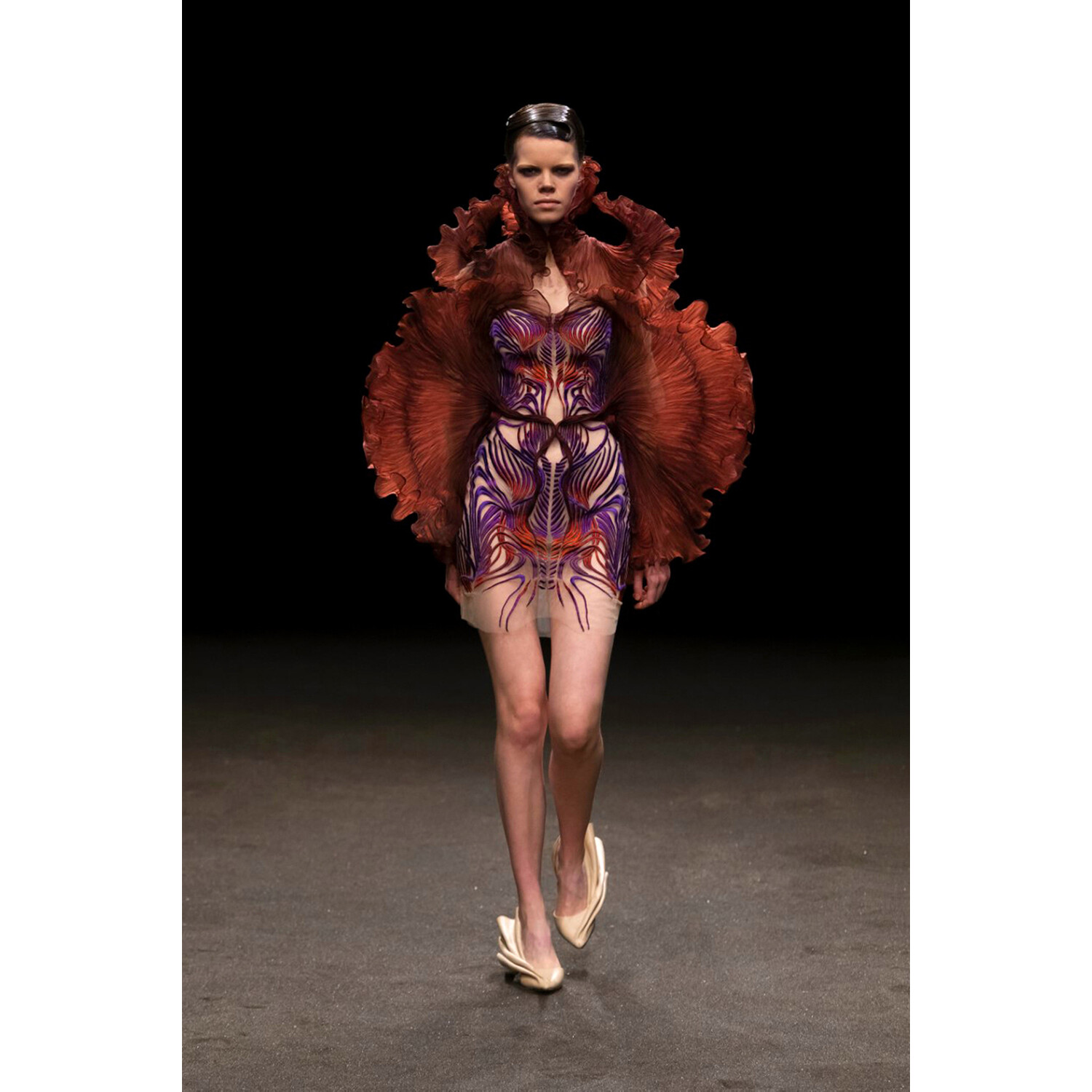 Фото Iris van Herpen Spring Summer 2021 Couture / Iris van Herpen Couture весна-лето 2021