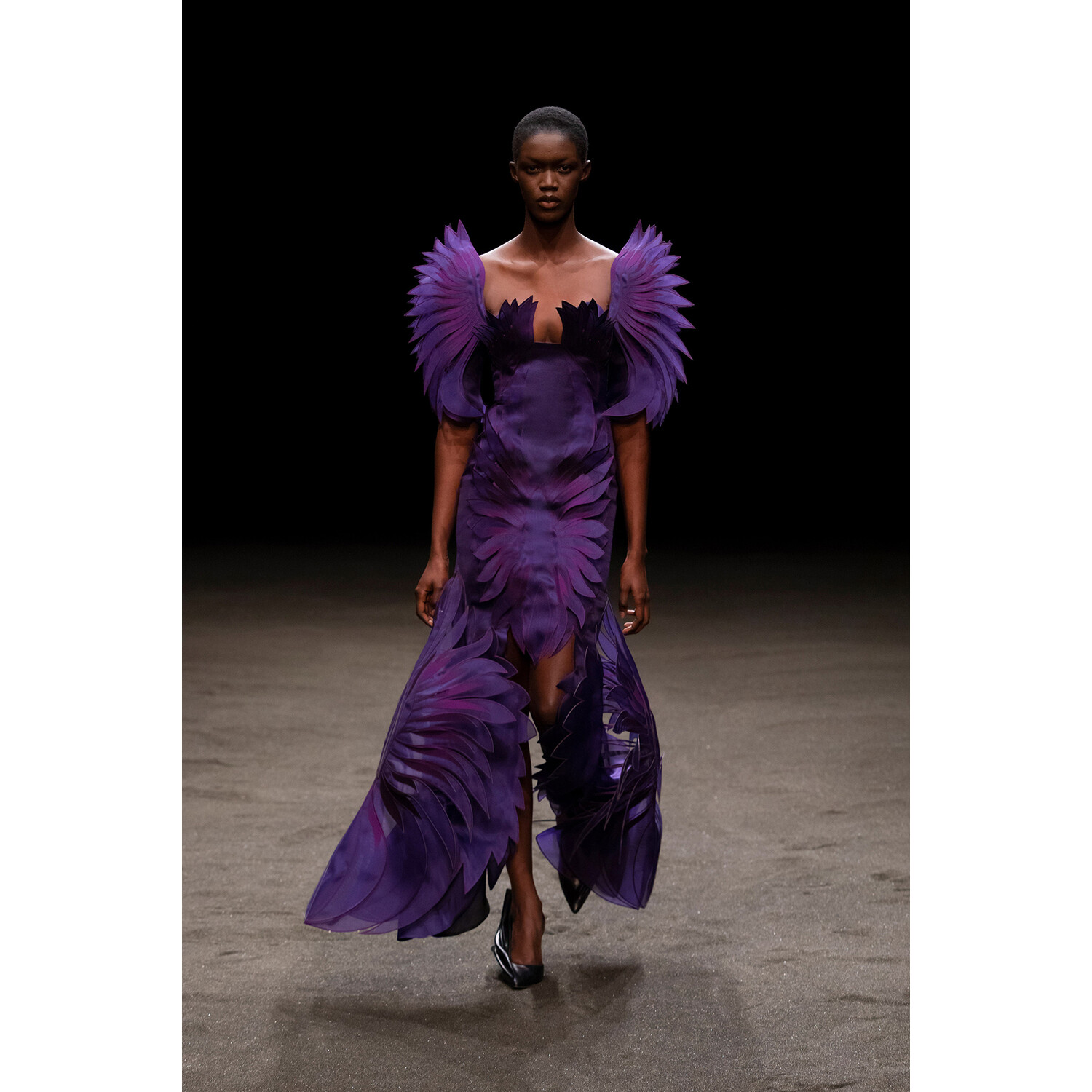 Фото Iris van Herpen Spring Summer 2021 Couture / Iris van Herpen Couture весна-лето 2021