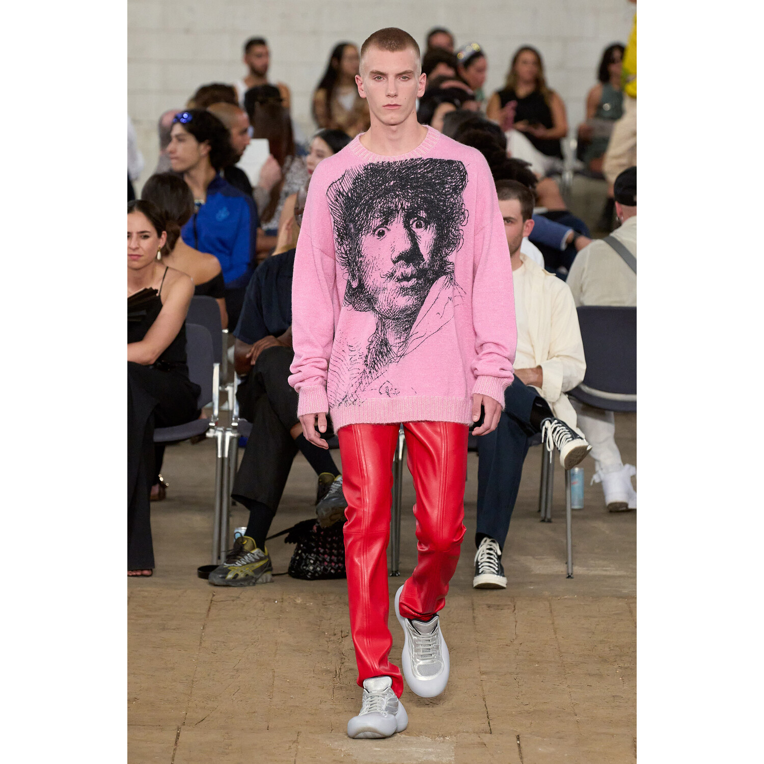 Фото JW Anderson Menswear Spring 2023 / JW Anderson мужская коллекция весна-лето 2023