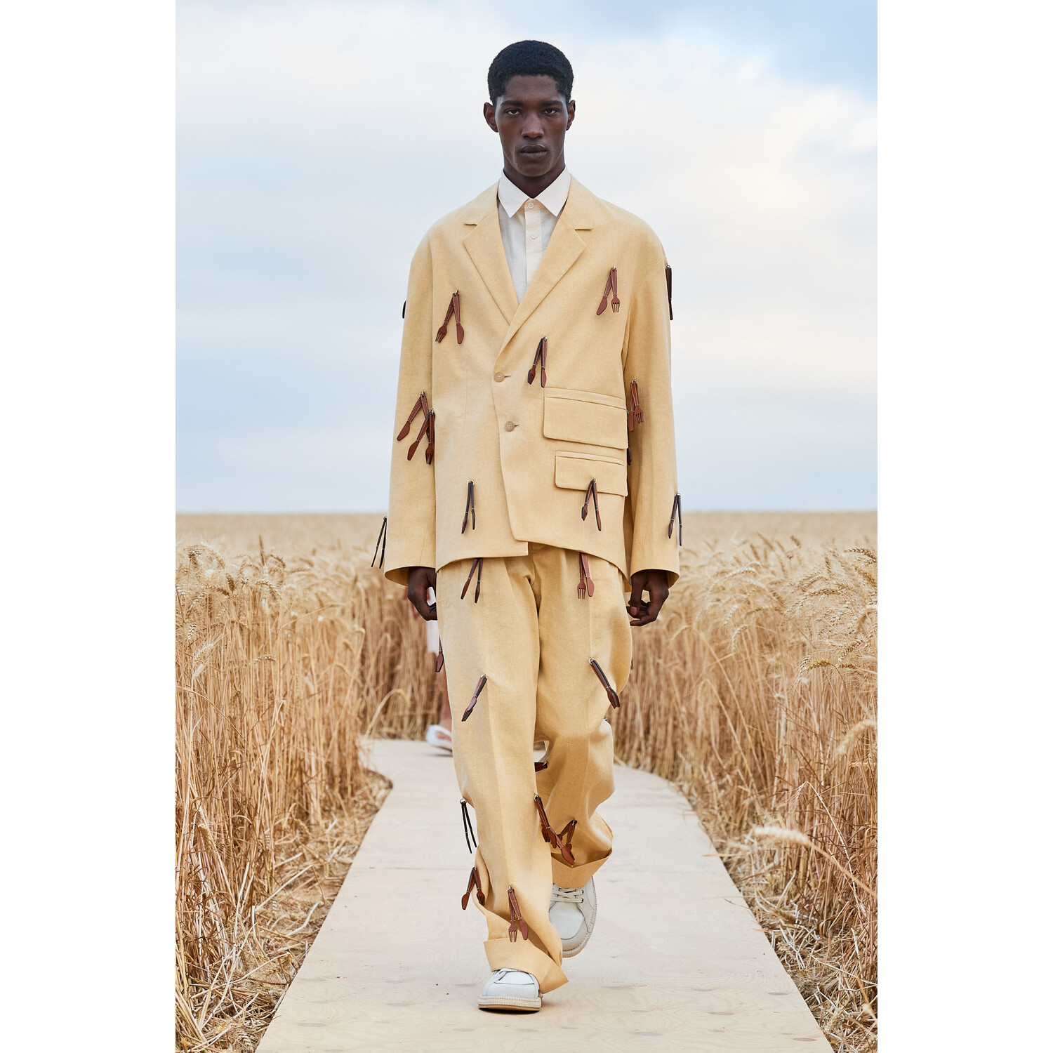Фото Jacquemus Spring-summer 2021 Menswear Collection / Коллекция Jacquemus весна-лето 2021