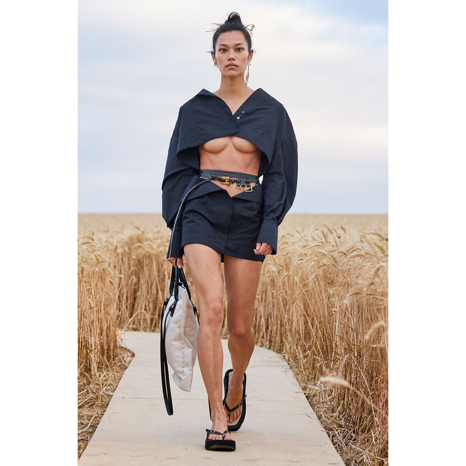 Фото Jacquemus Spring-summer 2021 Menswear Collection / Коллекция Jacquemus весна-лето 2021