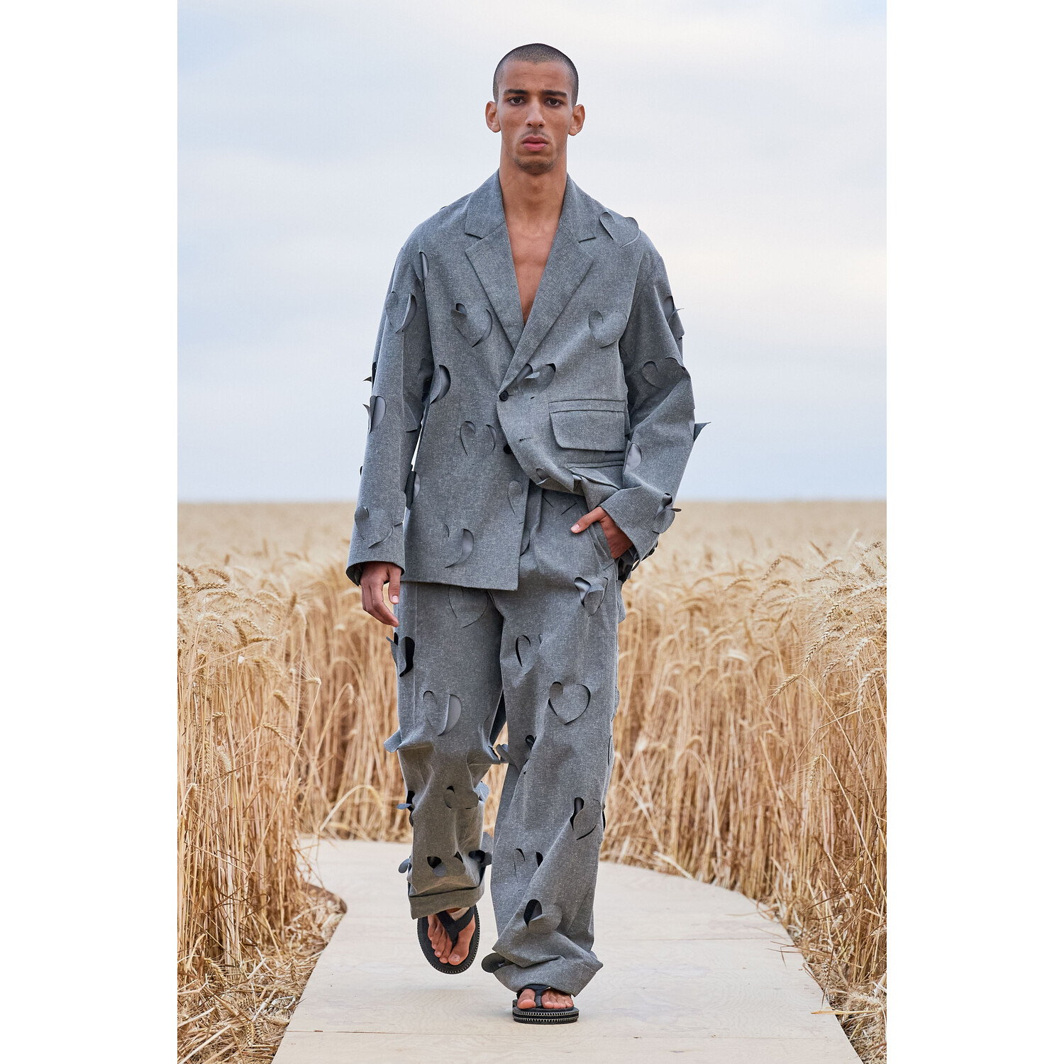 Фото Jacquemus Spring-summer 2021 Menswear Collection / Коллекция Jacquemus весна-лето 2021