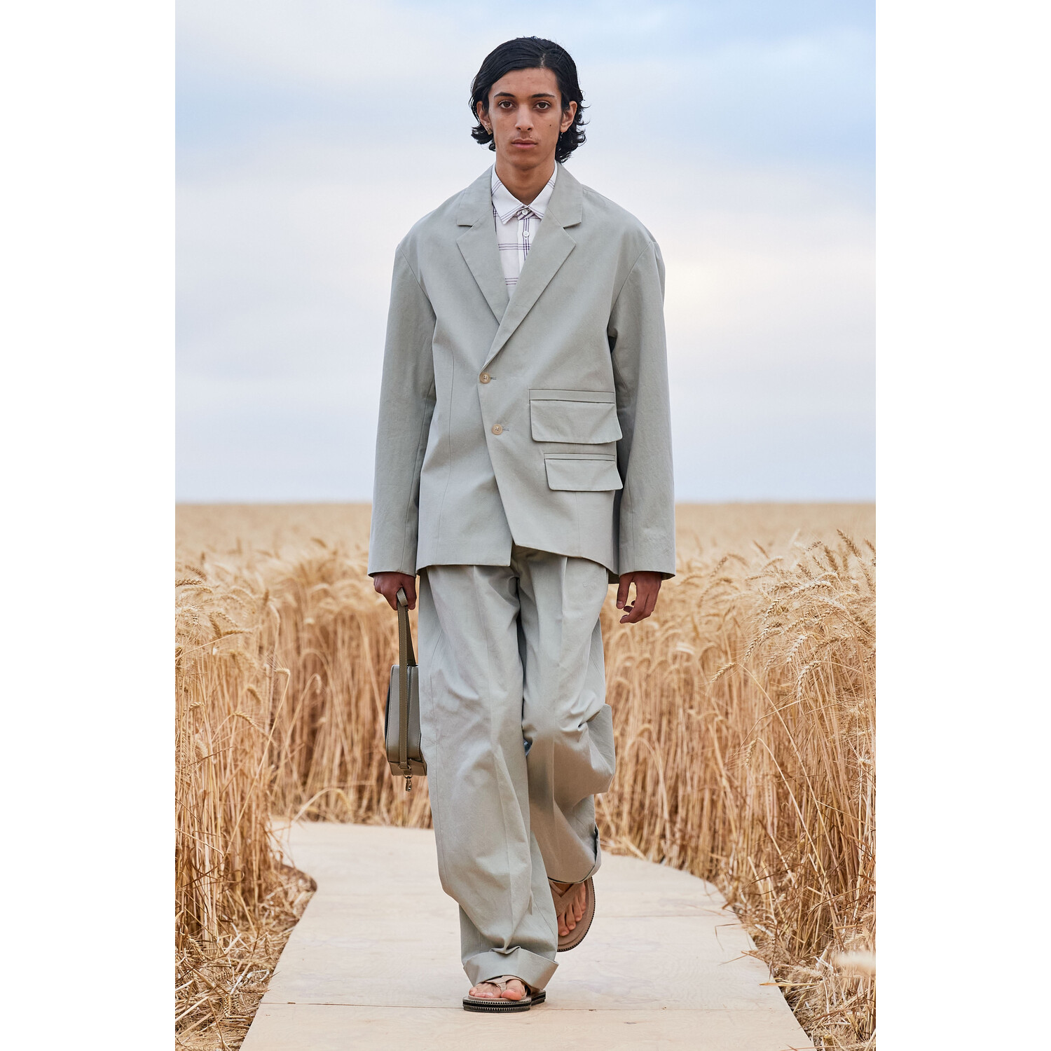 Фото Jacquemus Spring-summer 2021 Menswear Collection / Коллекция Jacquemus весна-лето 2021