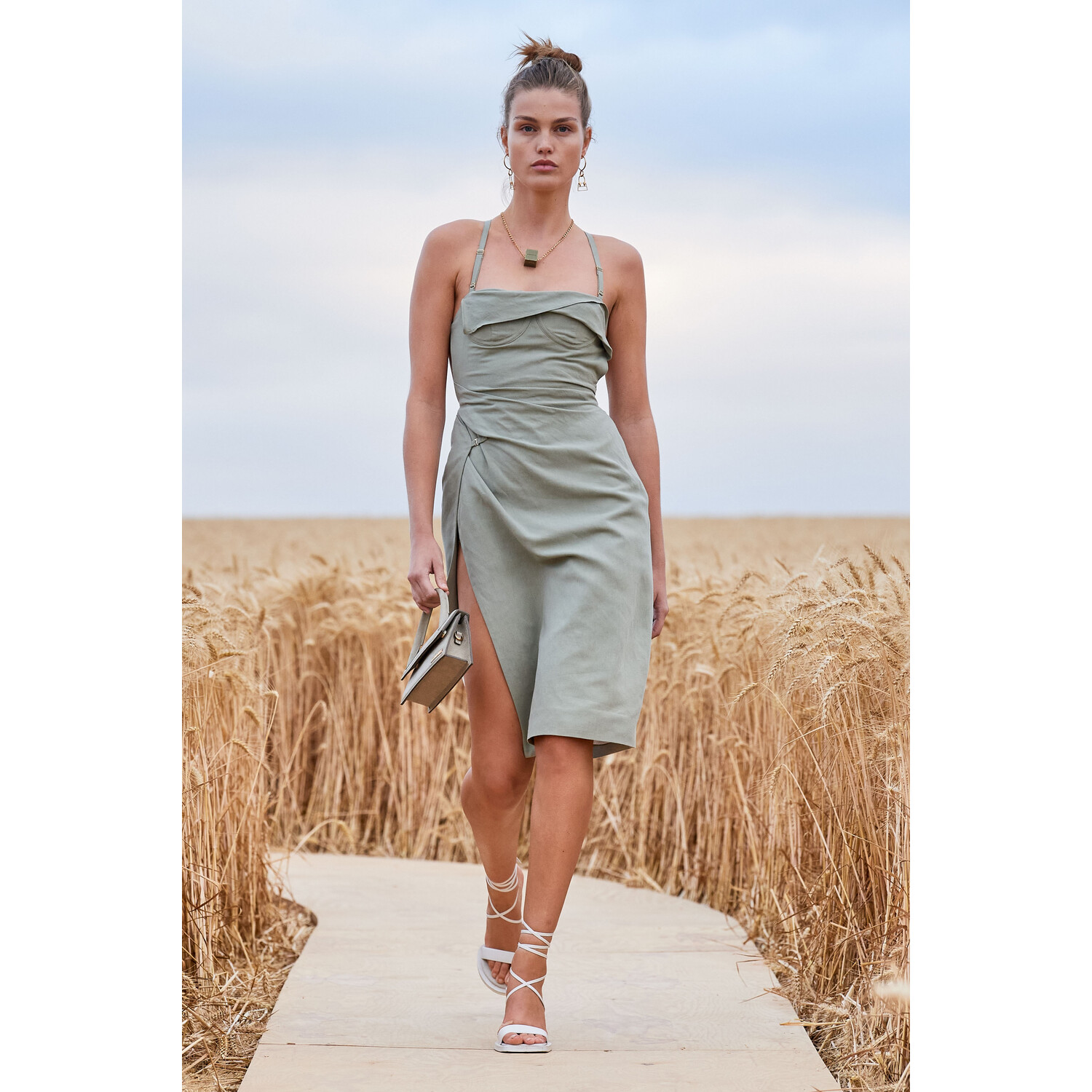 Фото Jacquemus Spring-summer 2021 Menswear Collection / Коллекция Jacquemus весна-лето 2021