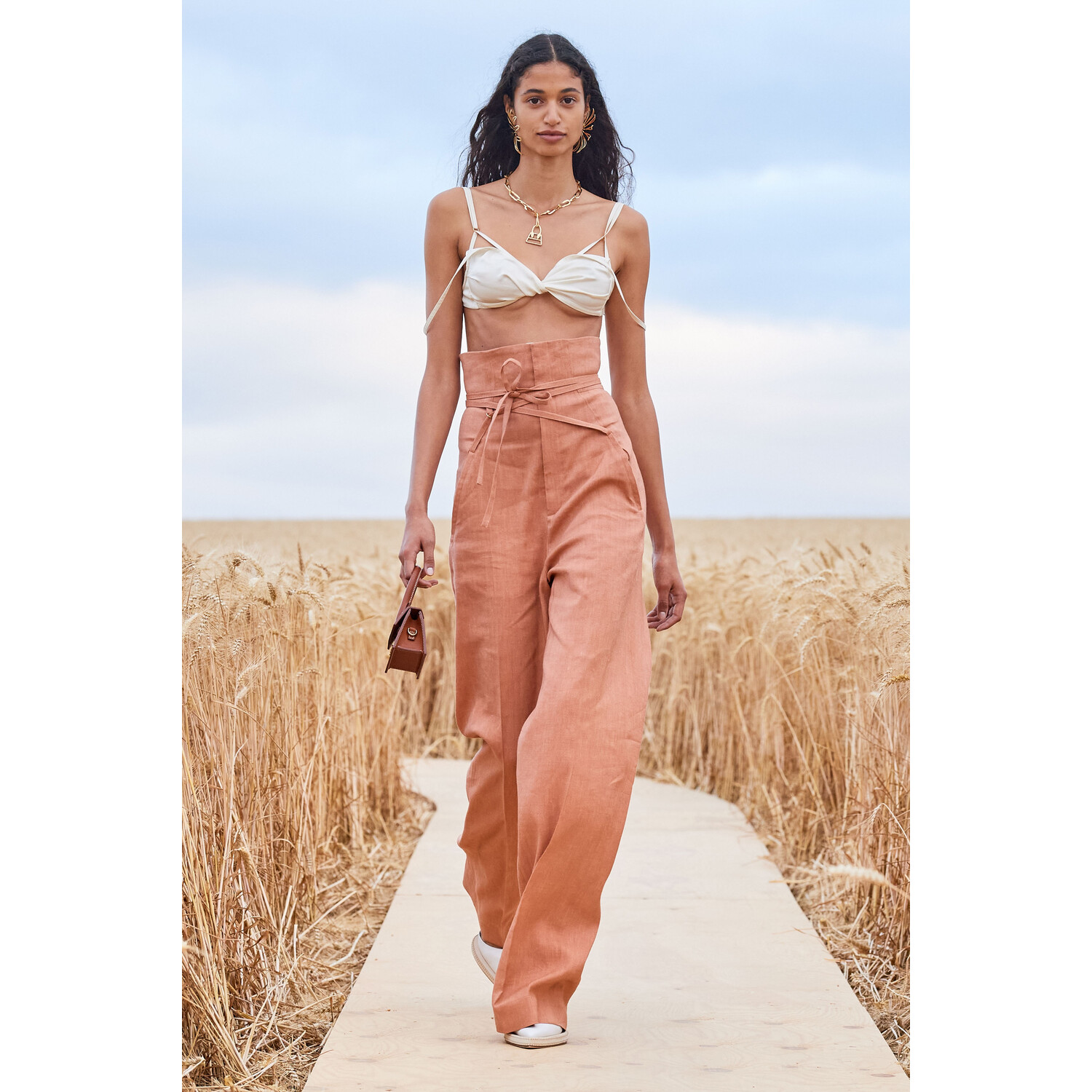Фото Jacquemus Spring-summer 2021 Menswear Collection / Коллекция Jacquemus весна-лето 2021