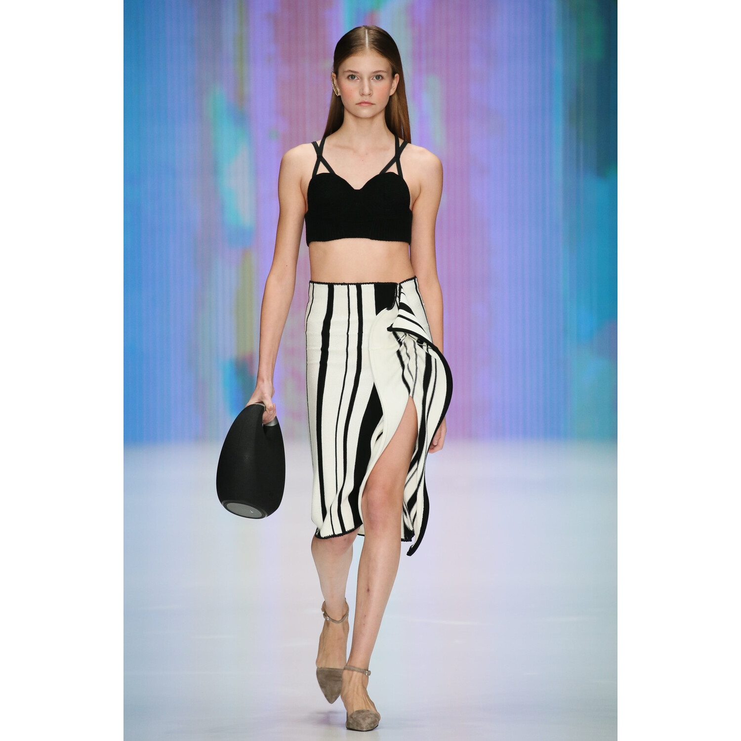 Фото KSENIASERAYA Spring 2019 Ready-to-Wear , KSENIASERAYA Весна-лето 2019 , Неделя моды в Москве , MBFWRussia