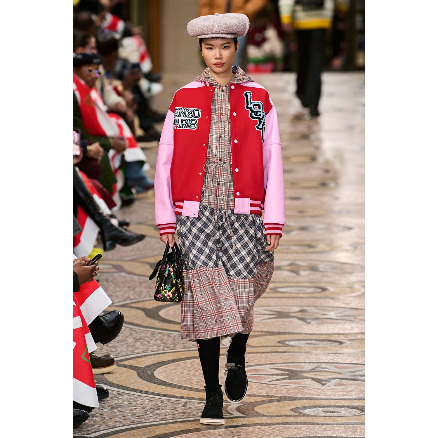 Фото Kenzo Menswear Fall 2022 Collection / Kenzo осень-зима 2022/2023