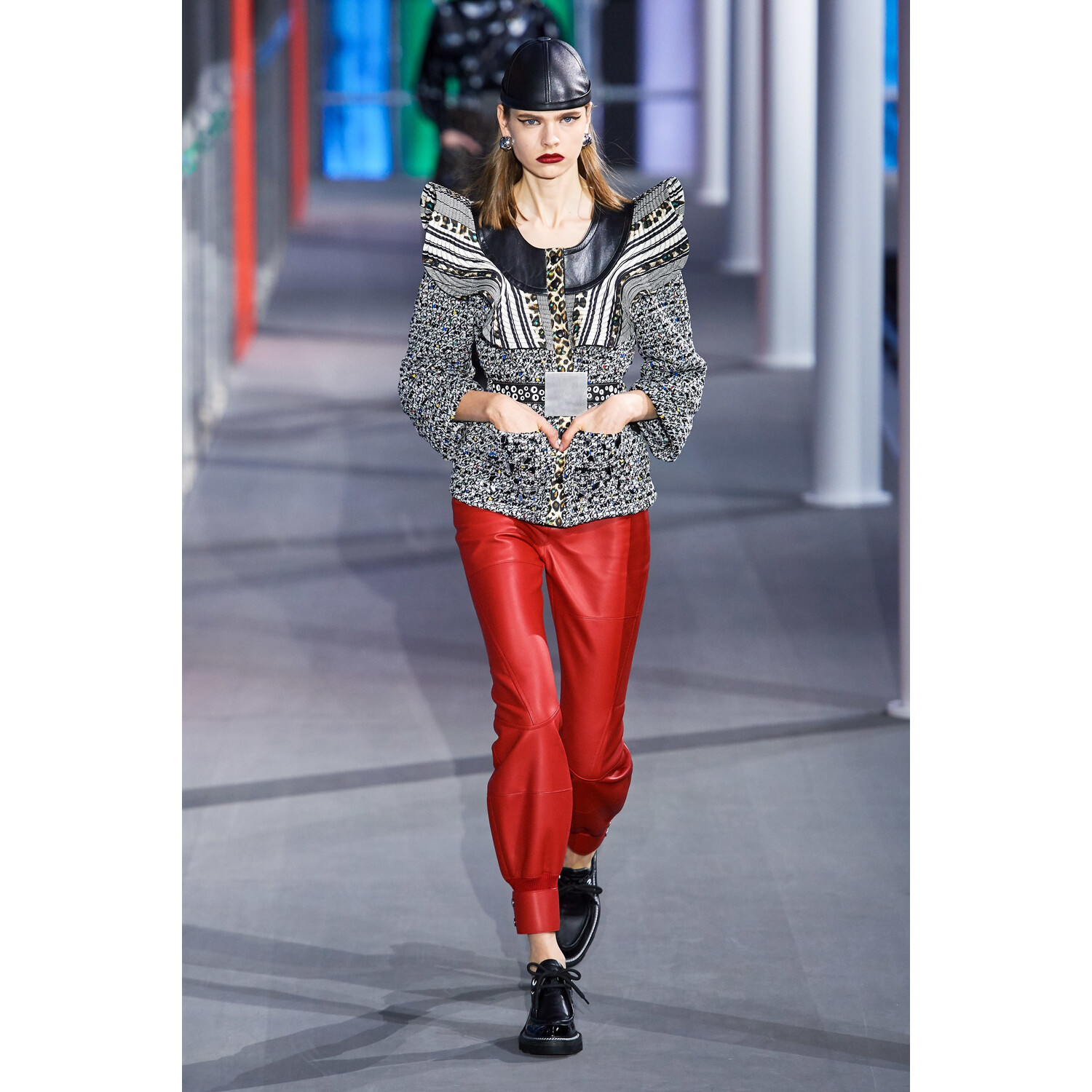 Фото Louis Vuitton Fall 2019 Ready-to-Wear / Louis Vuitton осень 2019 / Неделя моды: Париж