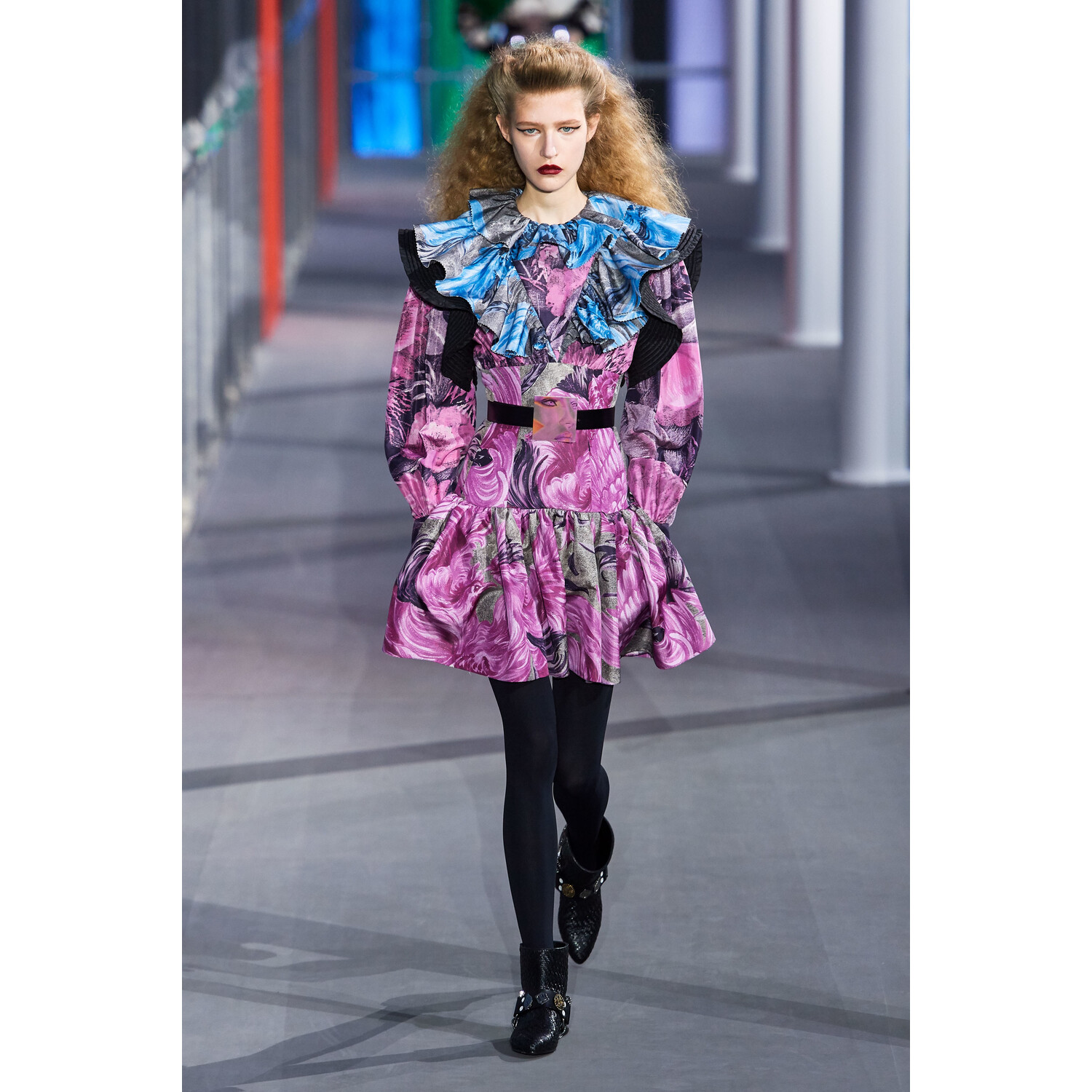 Фото Louis Vuitton Fall 2019 Ready-to-Wear / Louis Vuitton осень 2019 / Неделя моды: Париж