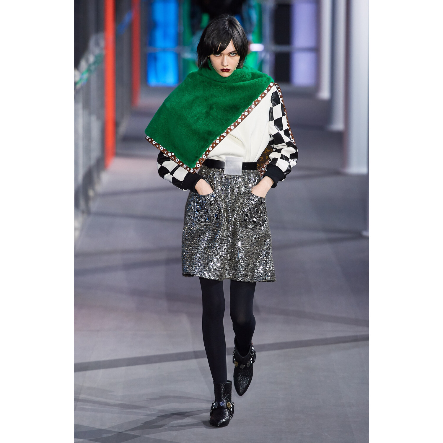 Фото Louis Vuitton Fall 2019 Ready-to-Wear / Louis Vuitton осень 2019 / Неделя моды: Париж