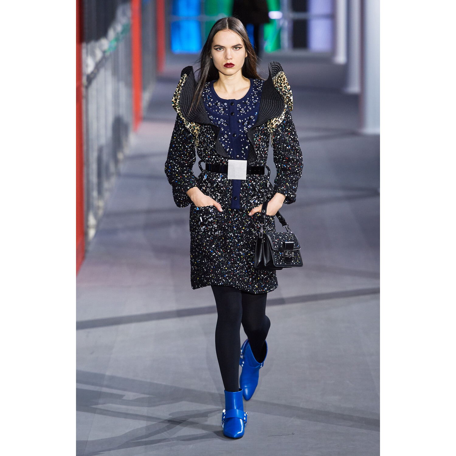 Фото Louis Vuitton Fall 2019 Ready-to-Wear / Louis Vuitton осень 2019 / Неделя моды: Париж